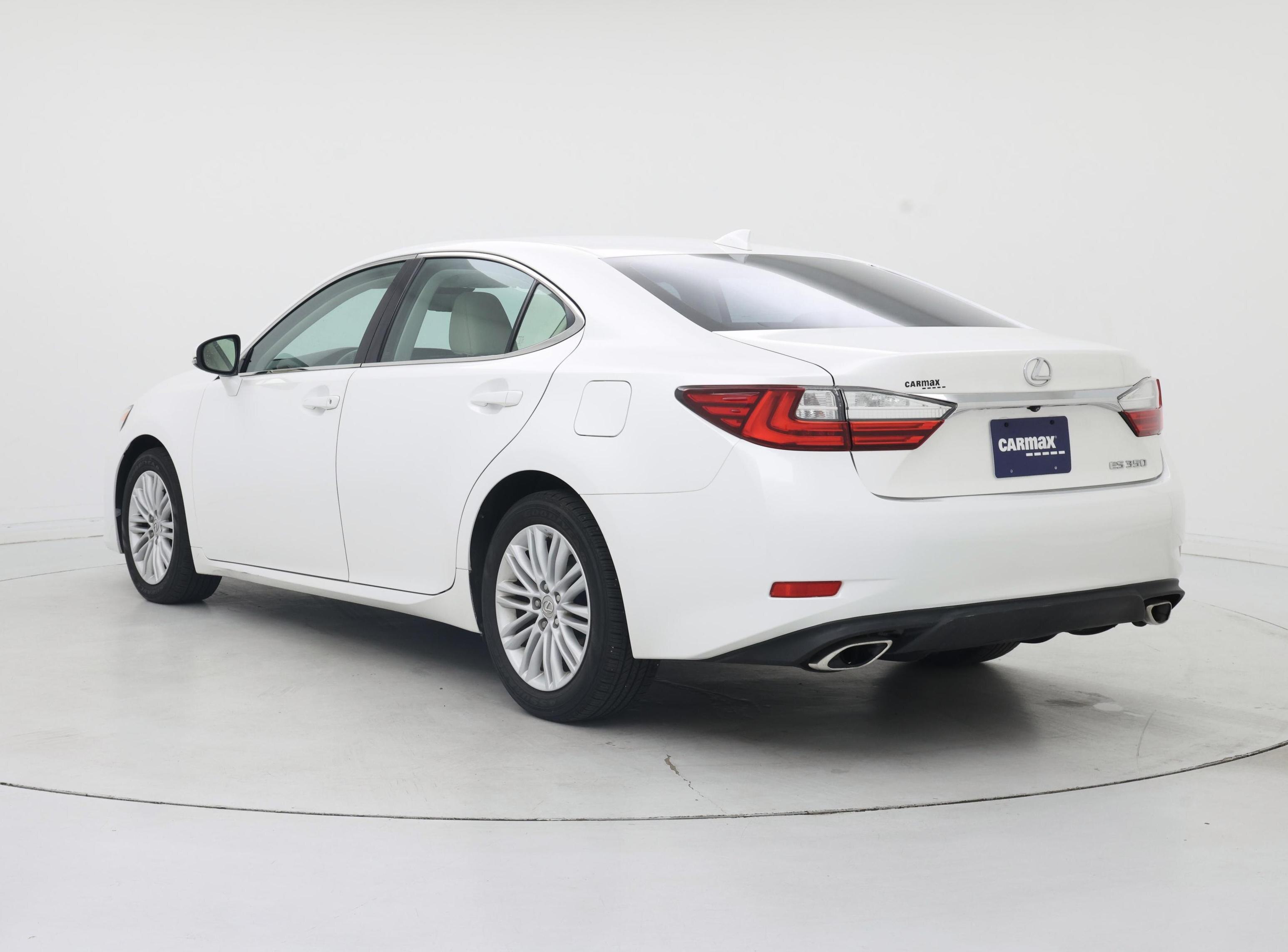 Thumbnail: 2017 Lexus ES - 2