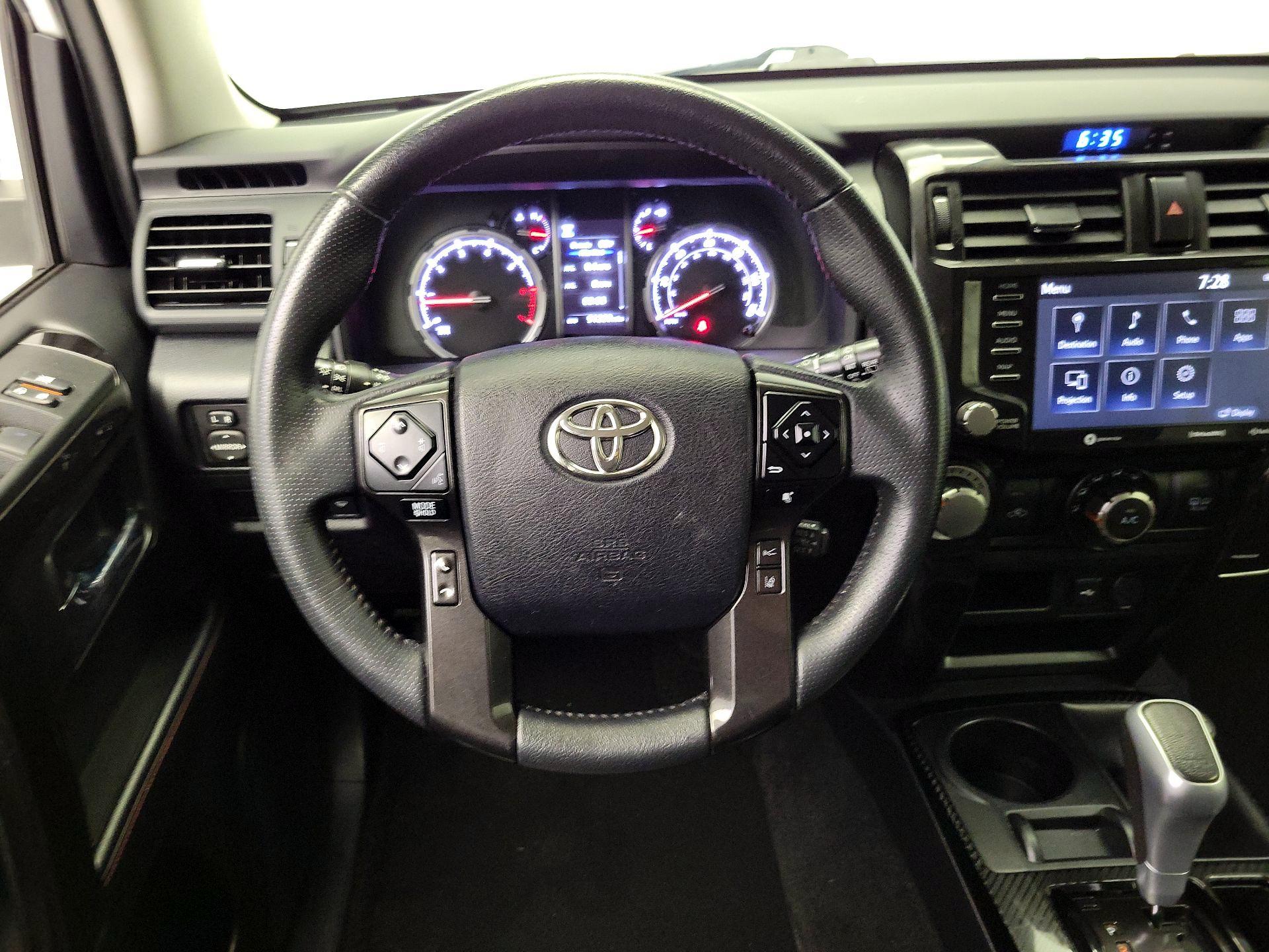 Thumbnail: 2022 Toyota 4Runner - 10