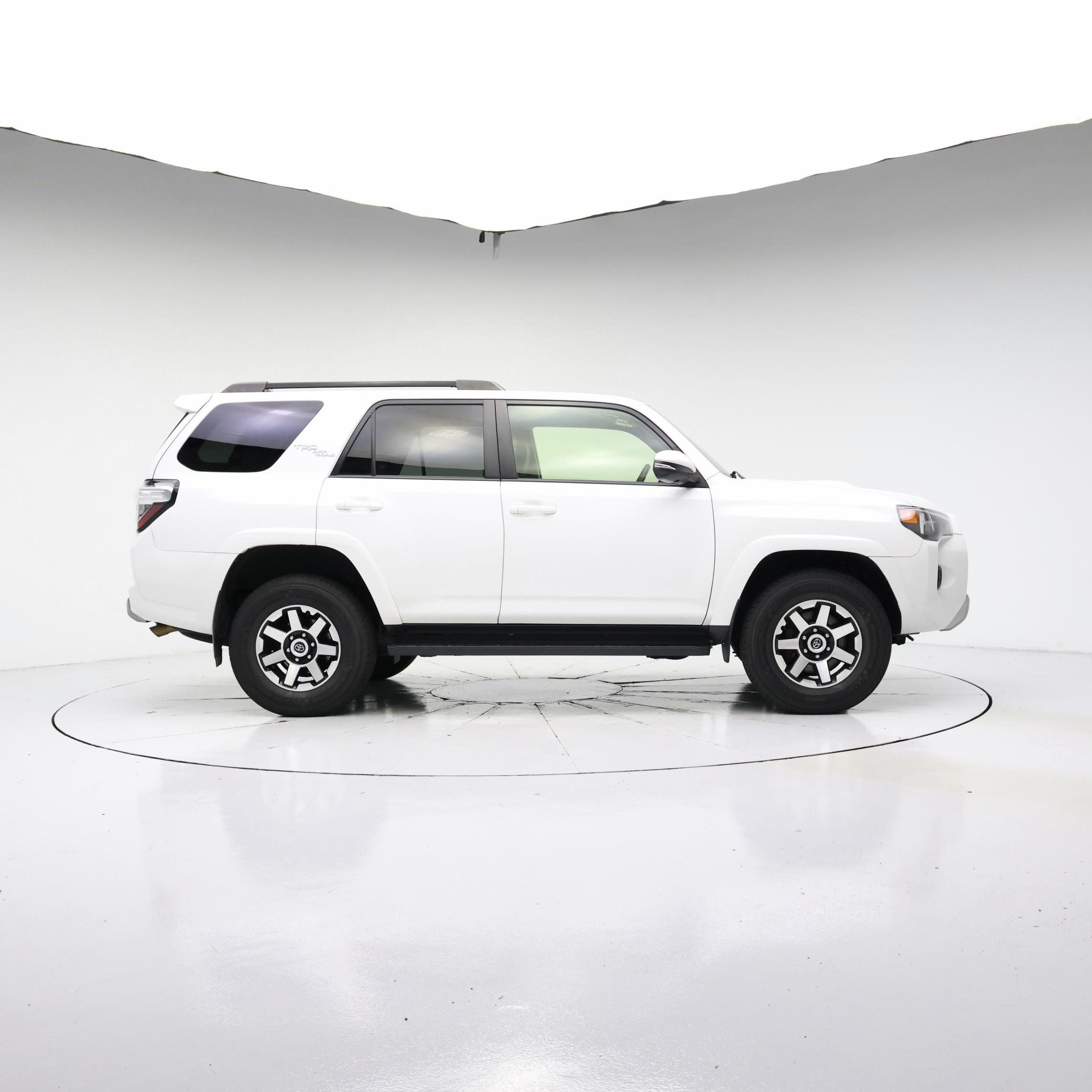 Thumbnail: 2022 Toyota 4Runner - 7