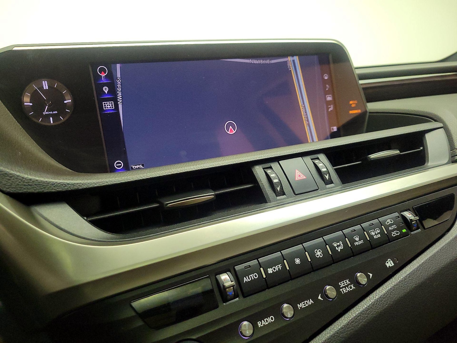 2019 Lexus ES Hybrid 300h - Photo 15