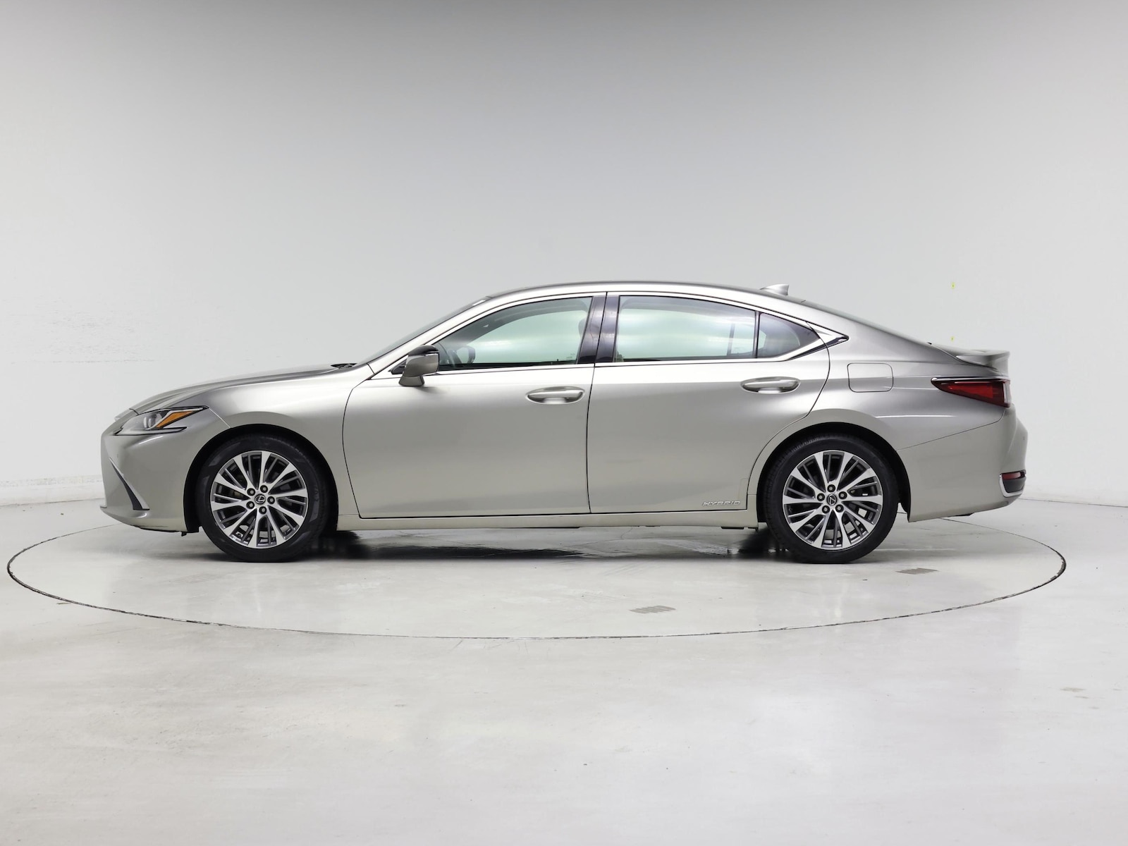 2019 Lexus ES Hybrid 300h - Photo 4