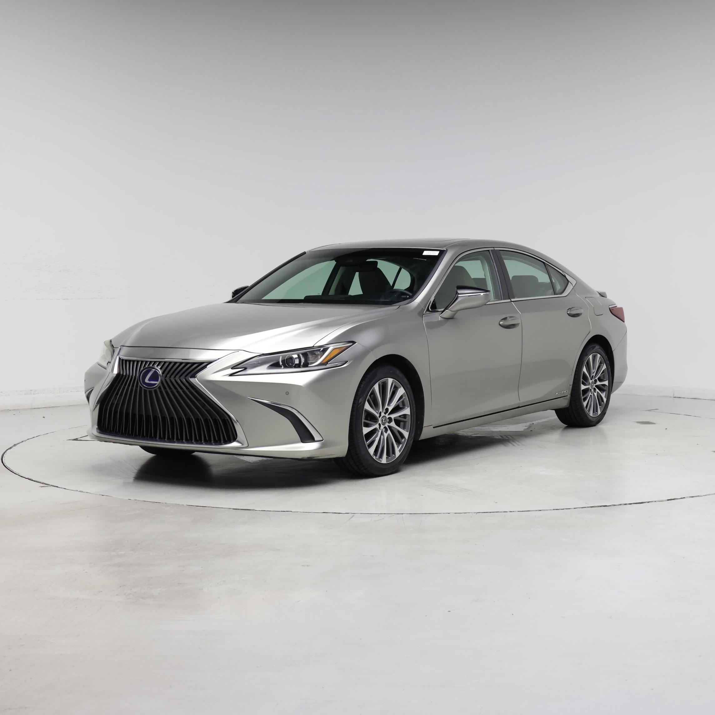 Thumbnail: 2019 Lexus ES - 4