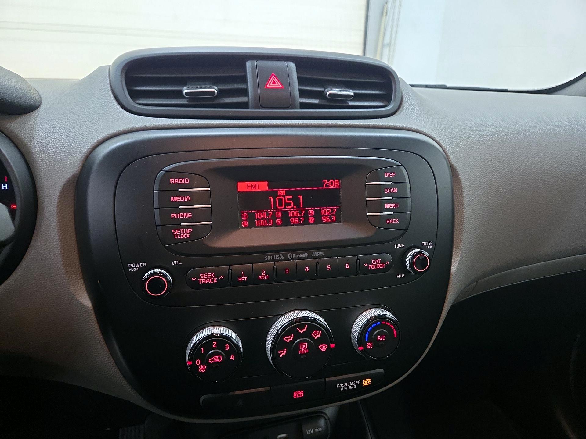 Thumbnail: 2015 Kia Soul - 14