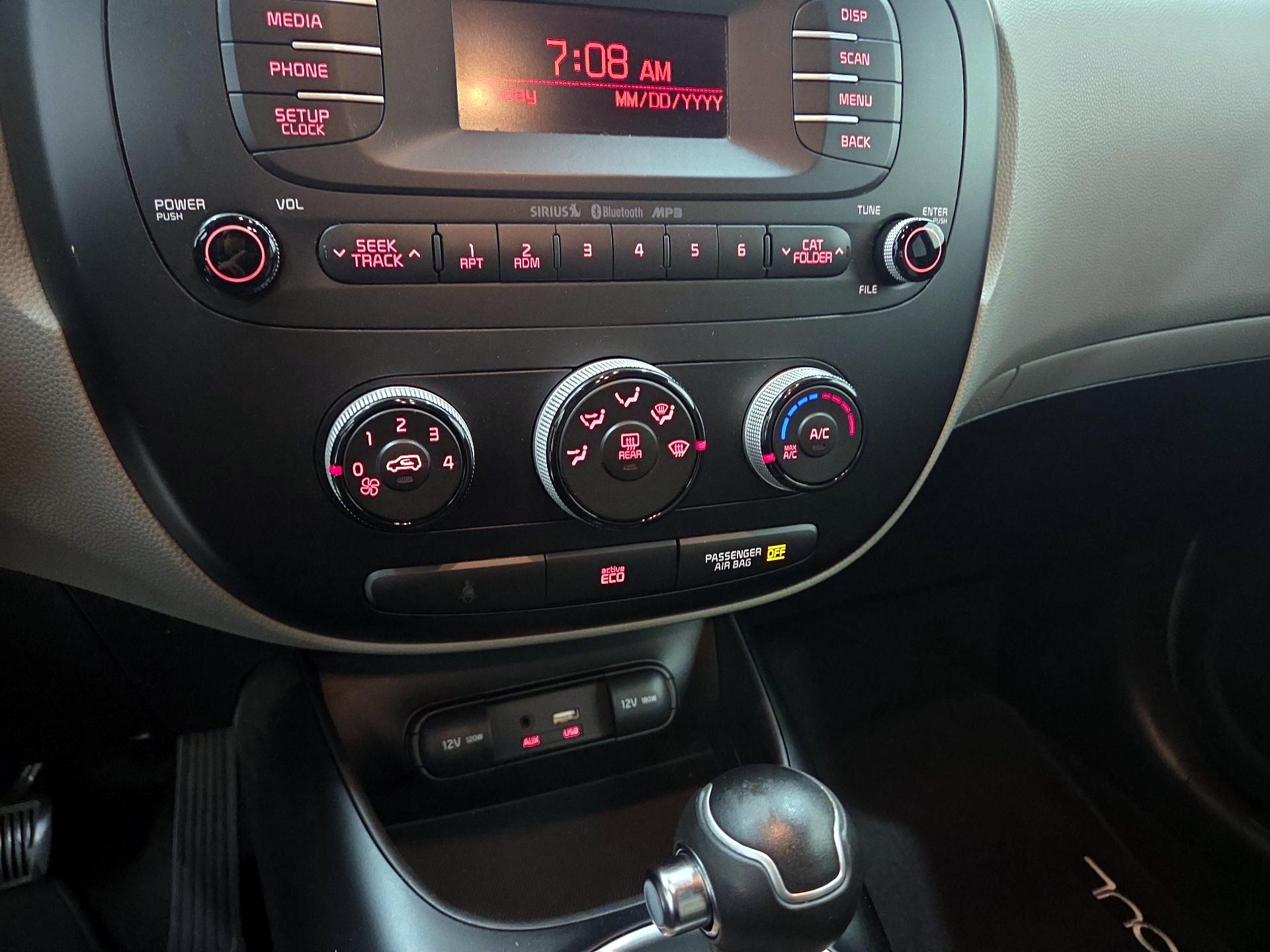 Thumbnail: 2015 Kia Soul - 15