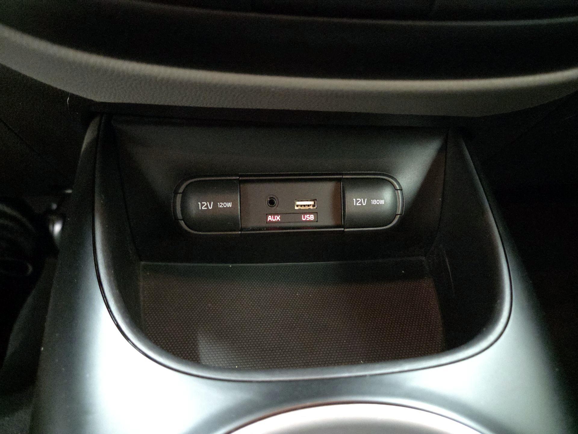 Thumbnail: 2015 Kia Soul - 17