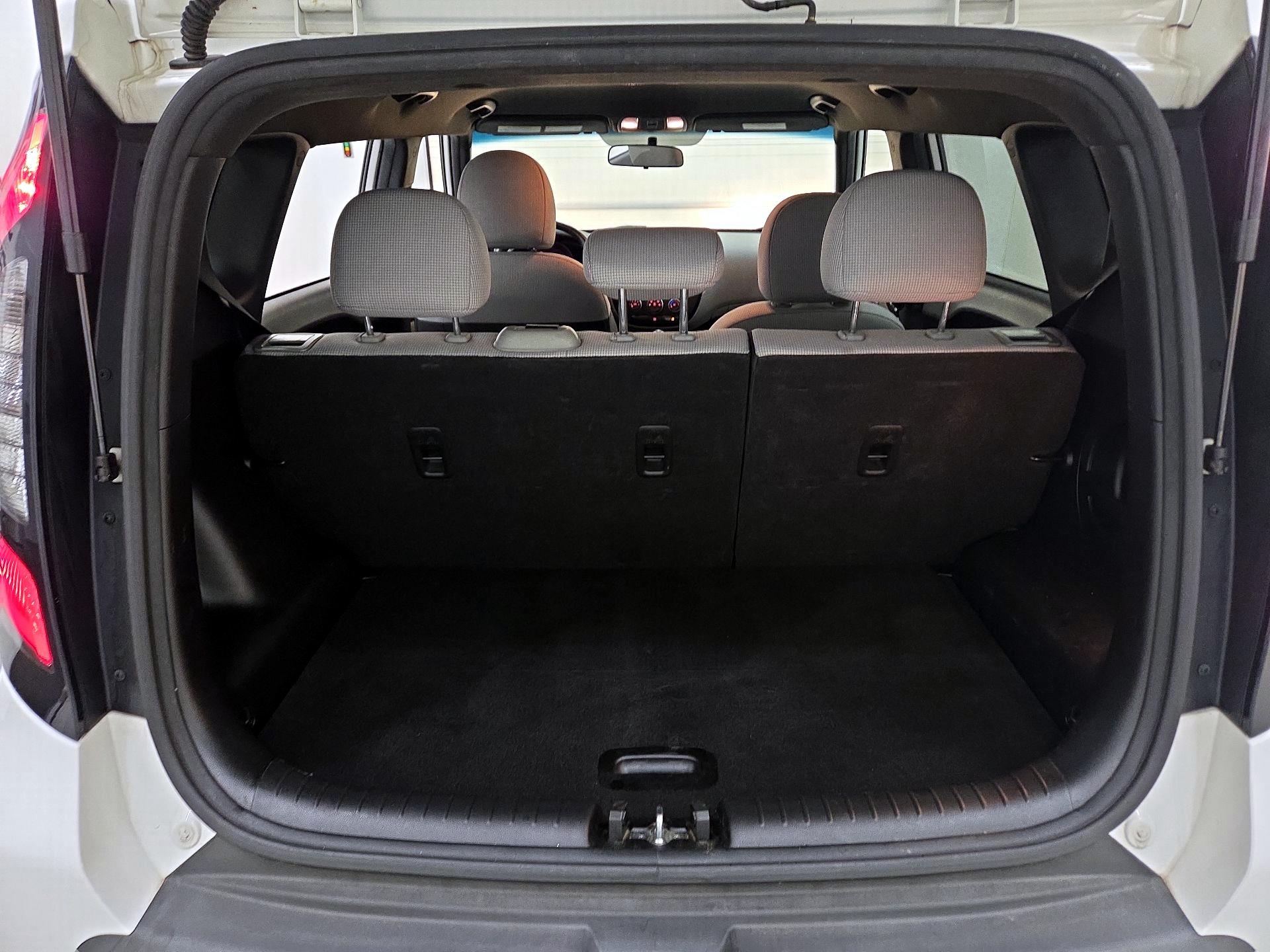 Thumbnail: 2015 Kia Soul - 19