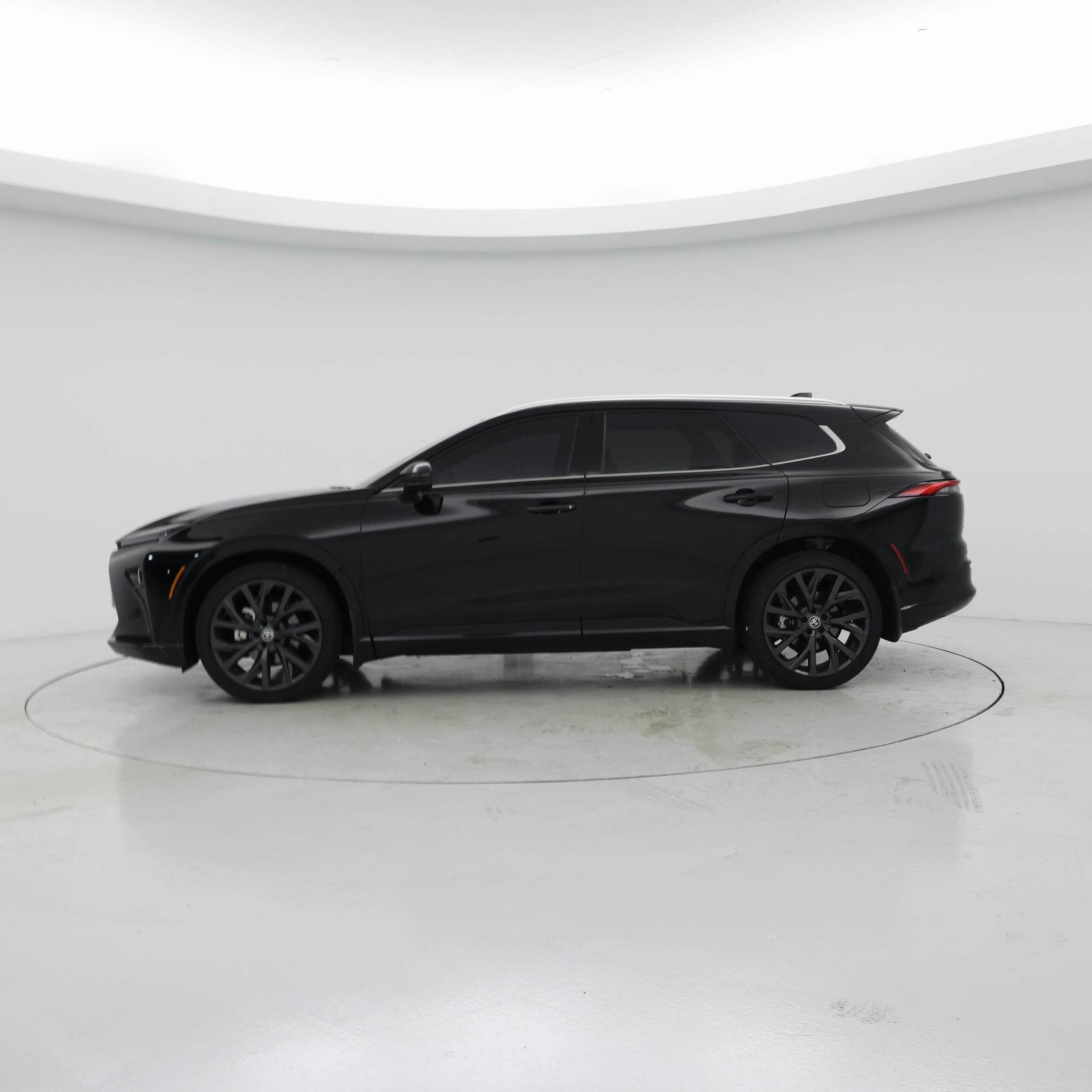 Thumbnail: 2025 Toyota Crown Signia - 3