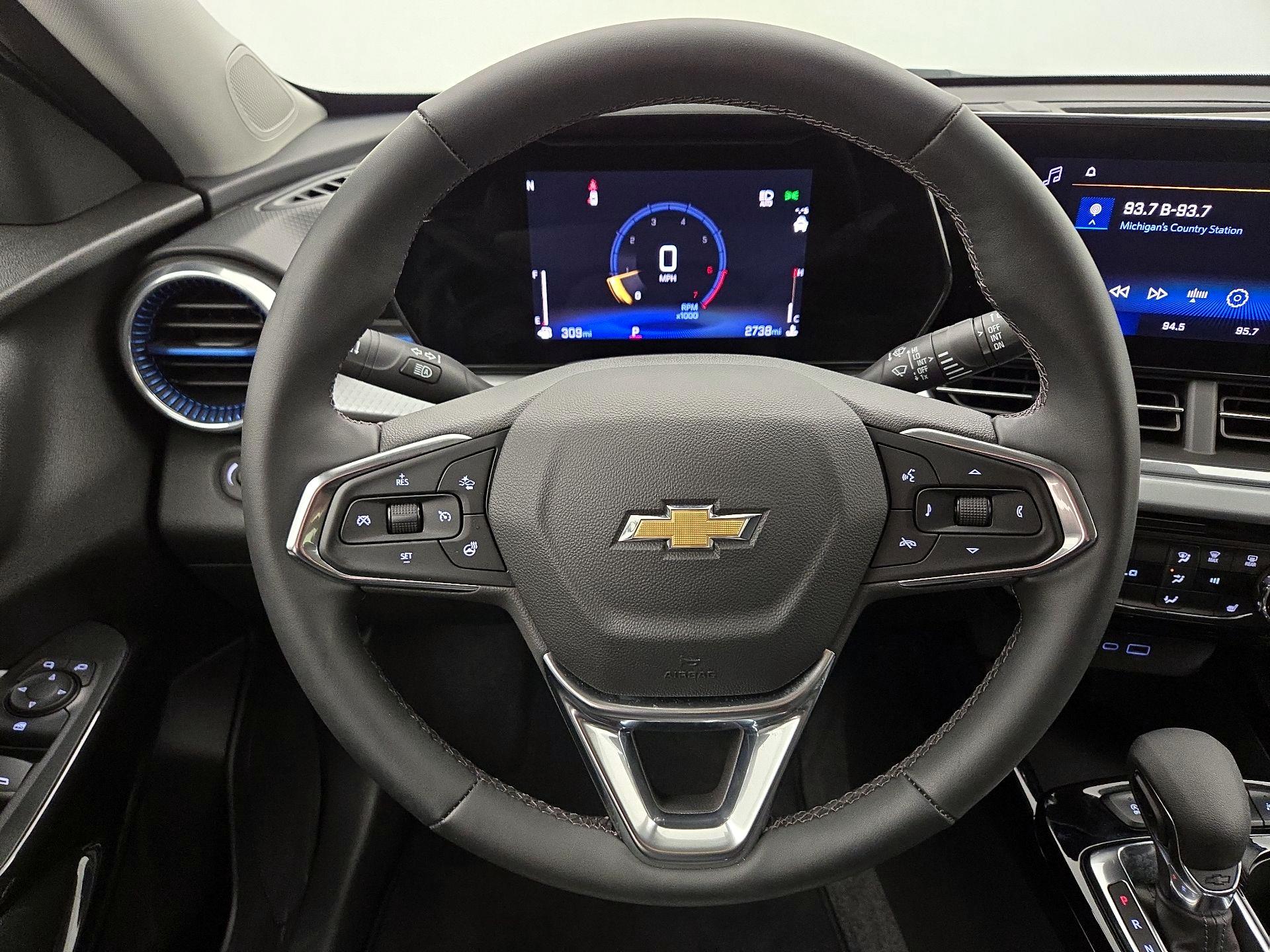 Thumbnail: 2024 Chevrolet Trax - 10