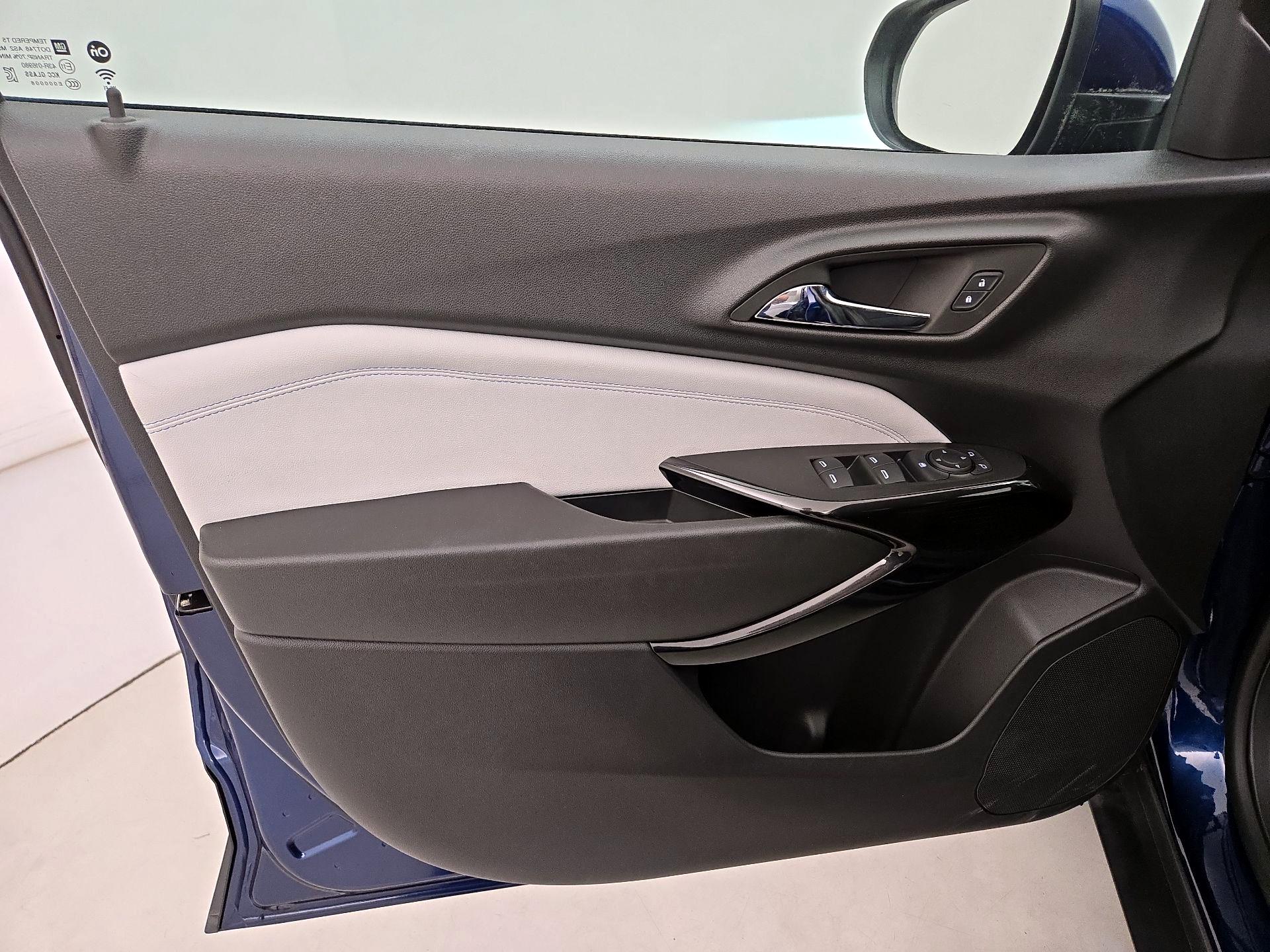 Thumbnail: 2024 Chevrolet Trax - 12