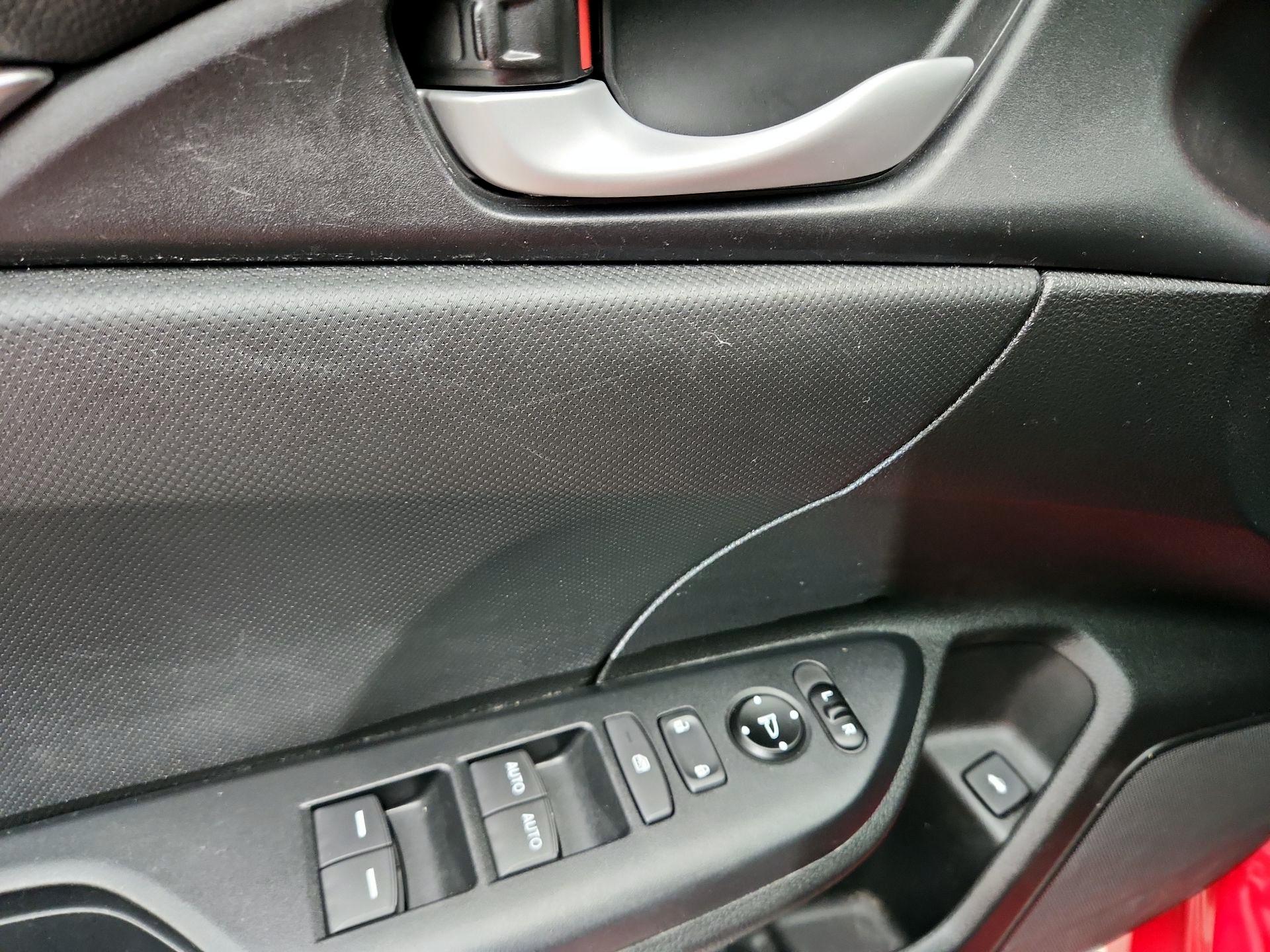 Thumbnail: 2016 Honda Civic - 12