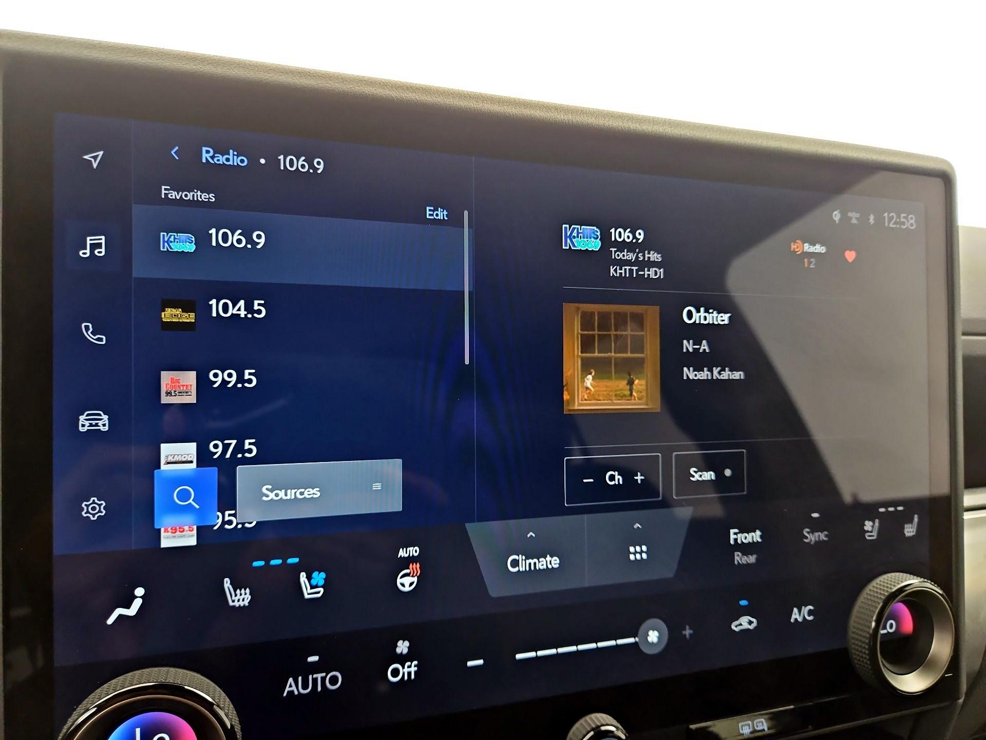 Thumbnail: 2024 Lexus GX - 15