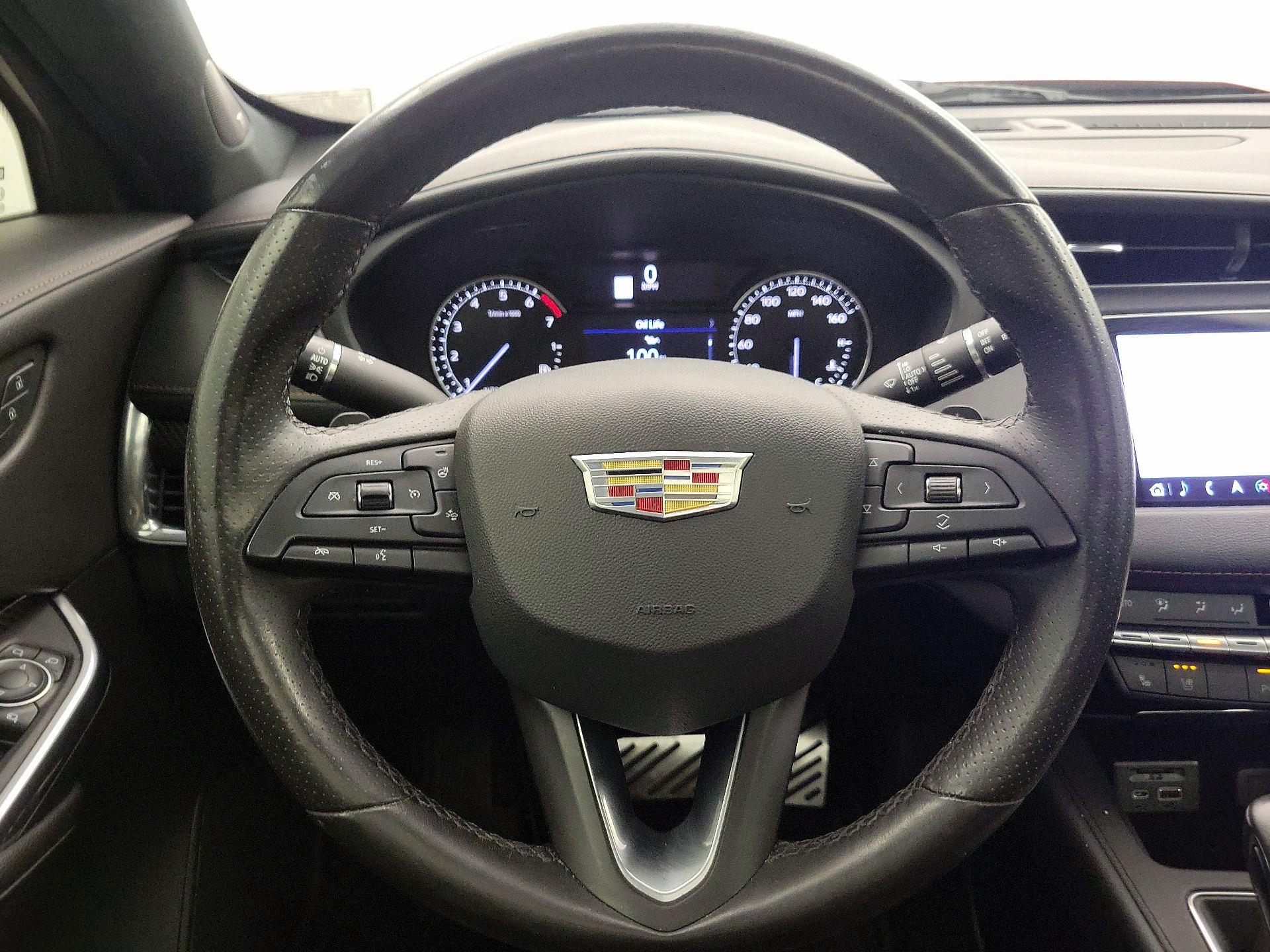 Thumbnail: 2019 Cadillac XT4 - 10