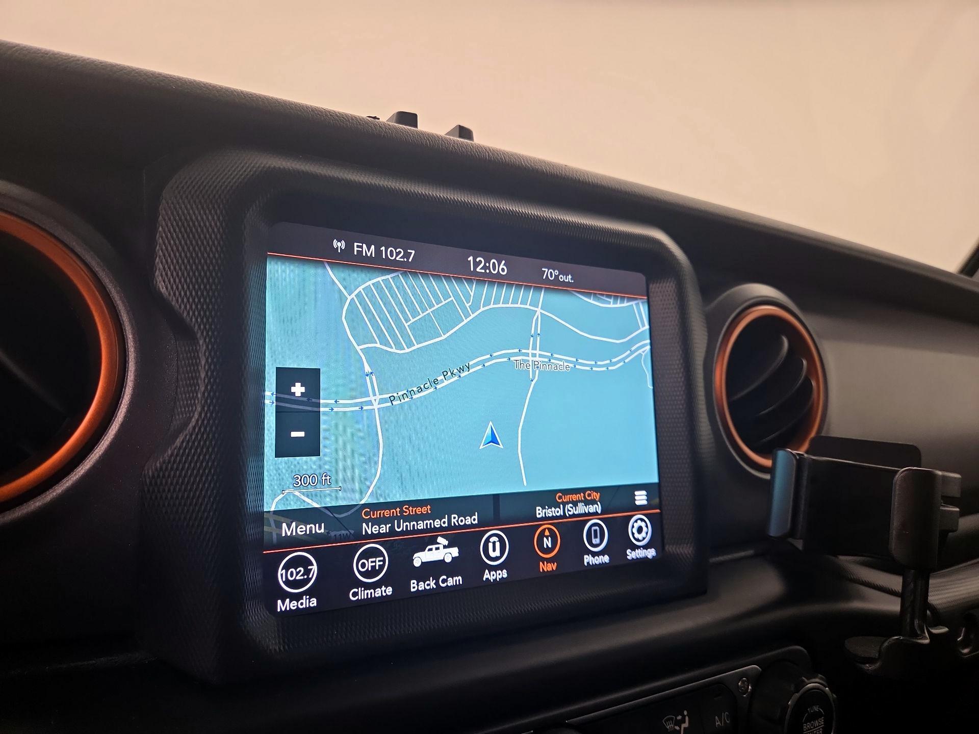 Thumbnail: 2020 Jeep Gladiator - 14