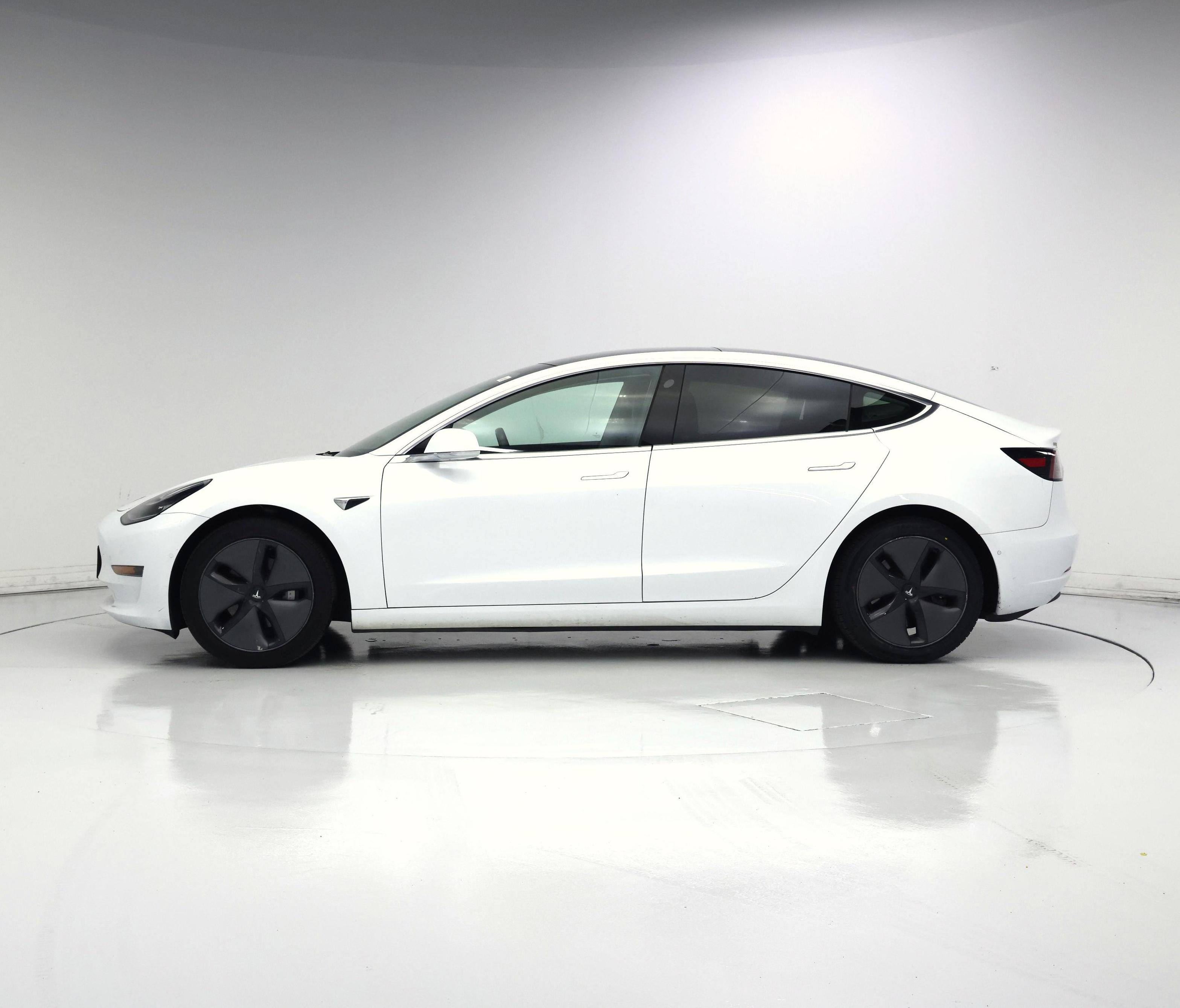 Thumbnail: 2019 Tesla Model 3 - 3