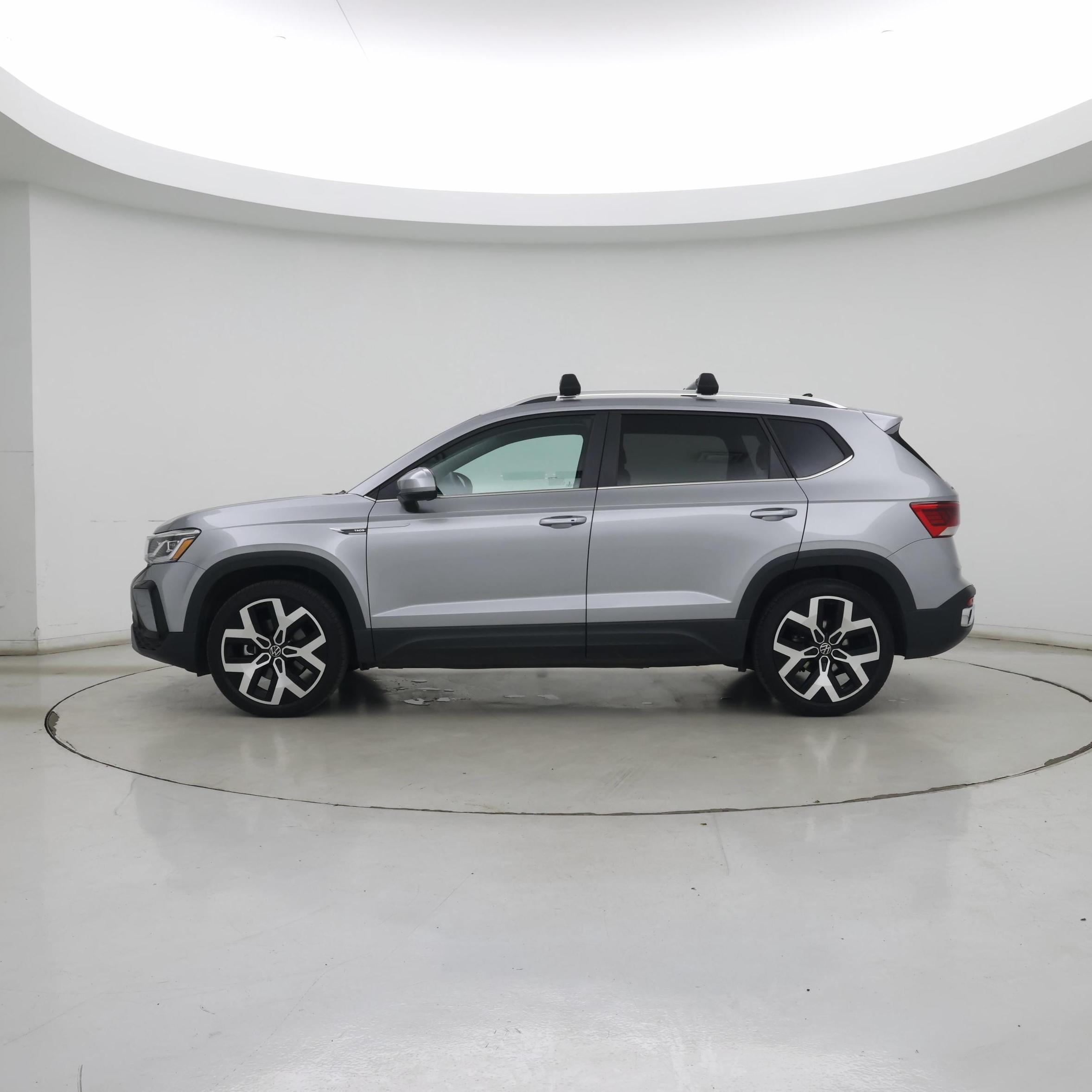 Thumbnail: 2022 Volkswagen Taos - 3
