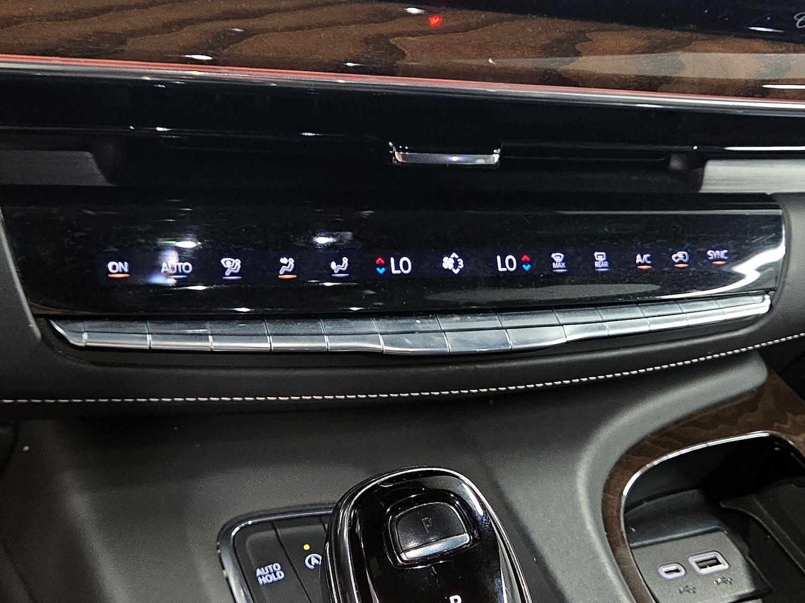 2022 Cadillac Escalade Premium Luxury Platinum - Photo 18