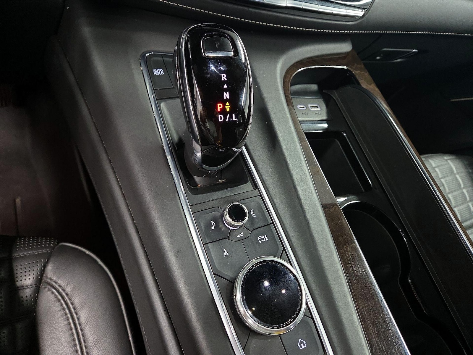 2022 Cadillac Escalade Premium Luxury Platinum - Photo 19