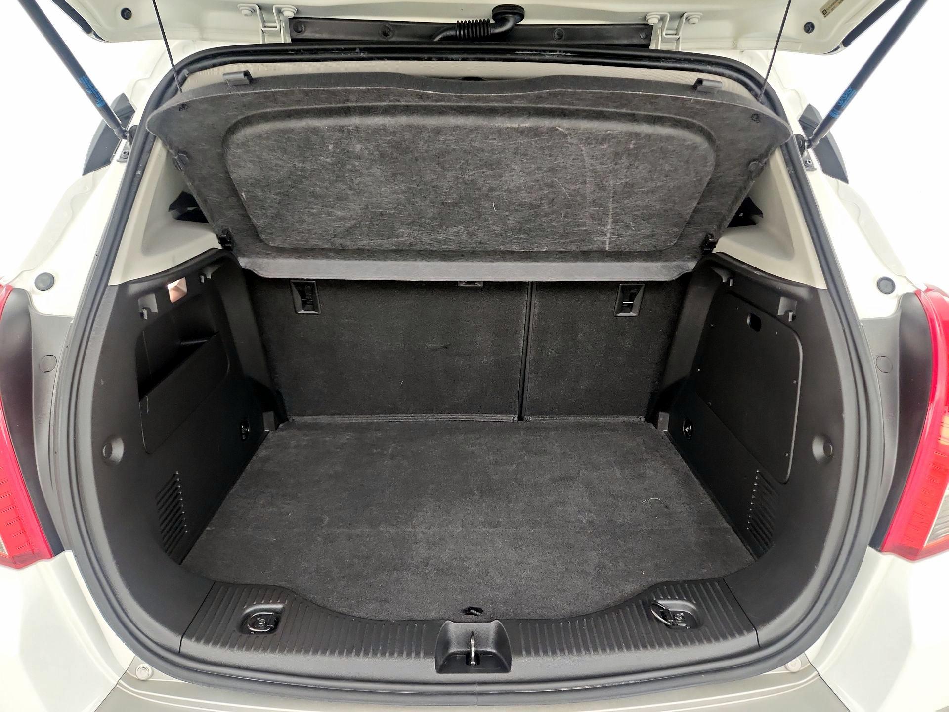 Thumbnail: 2016 Buick Encore - 20