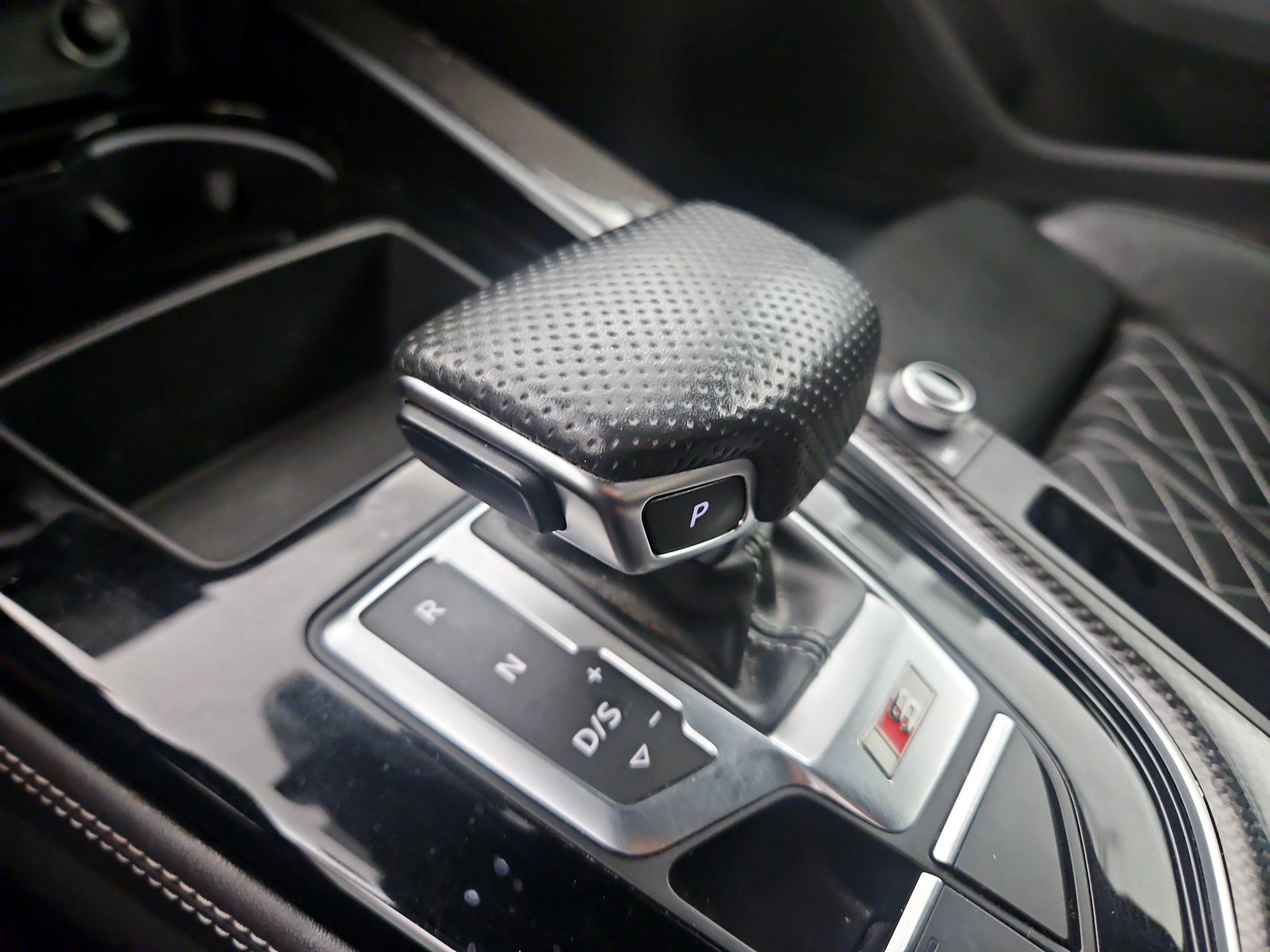Thumbnail: 2021 Audi S5 - 17