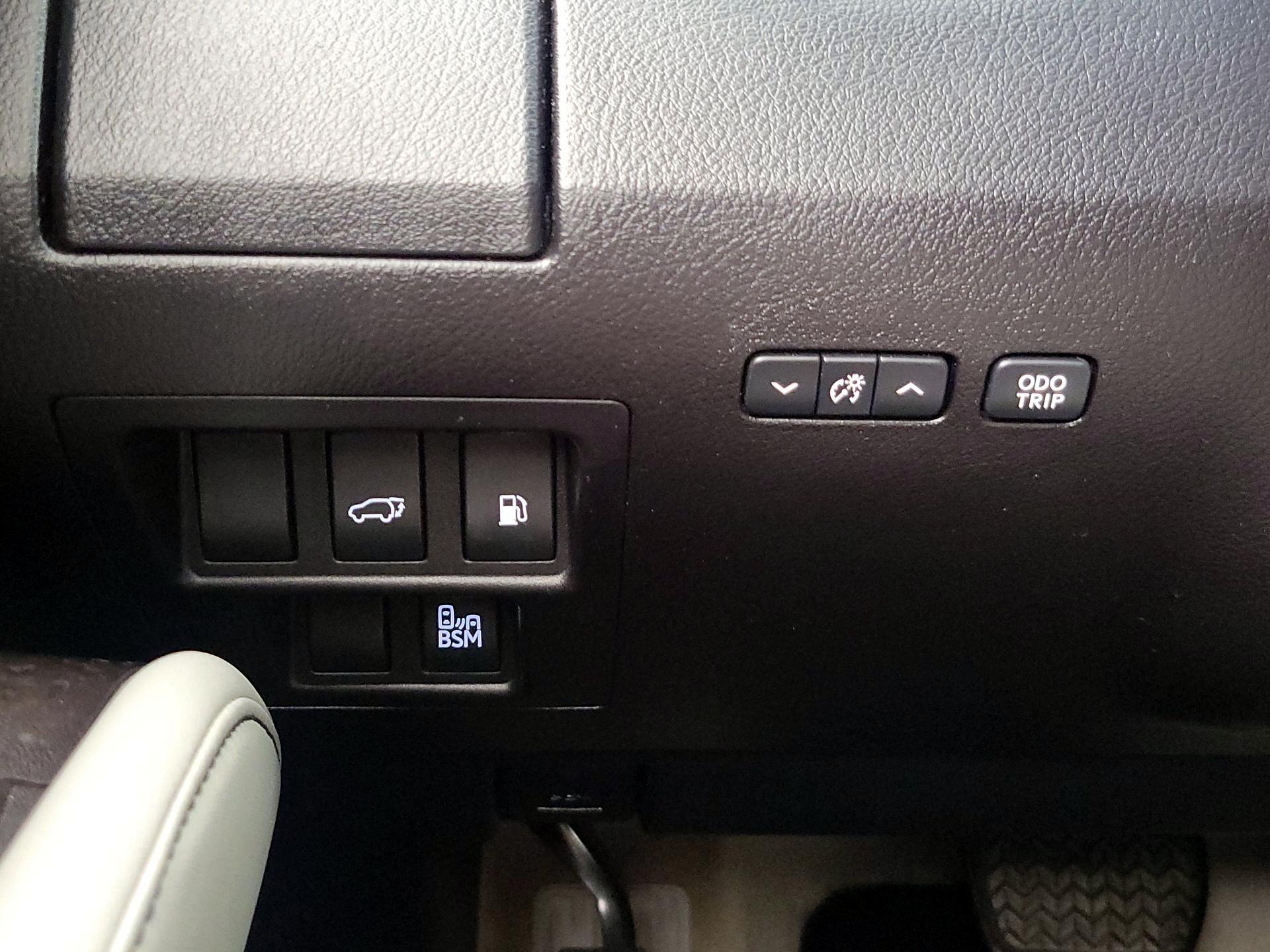 Thumbnail: 2015 Lexus RX - 13