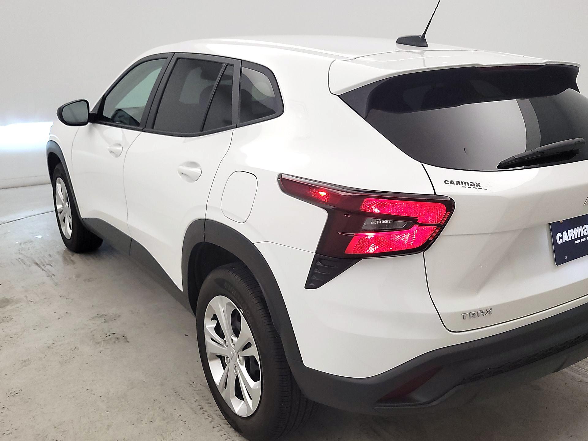 Thumbnail: 2024 Chevrolet Trax - 7