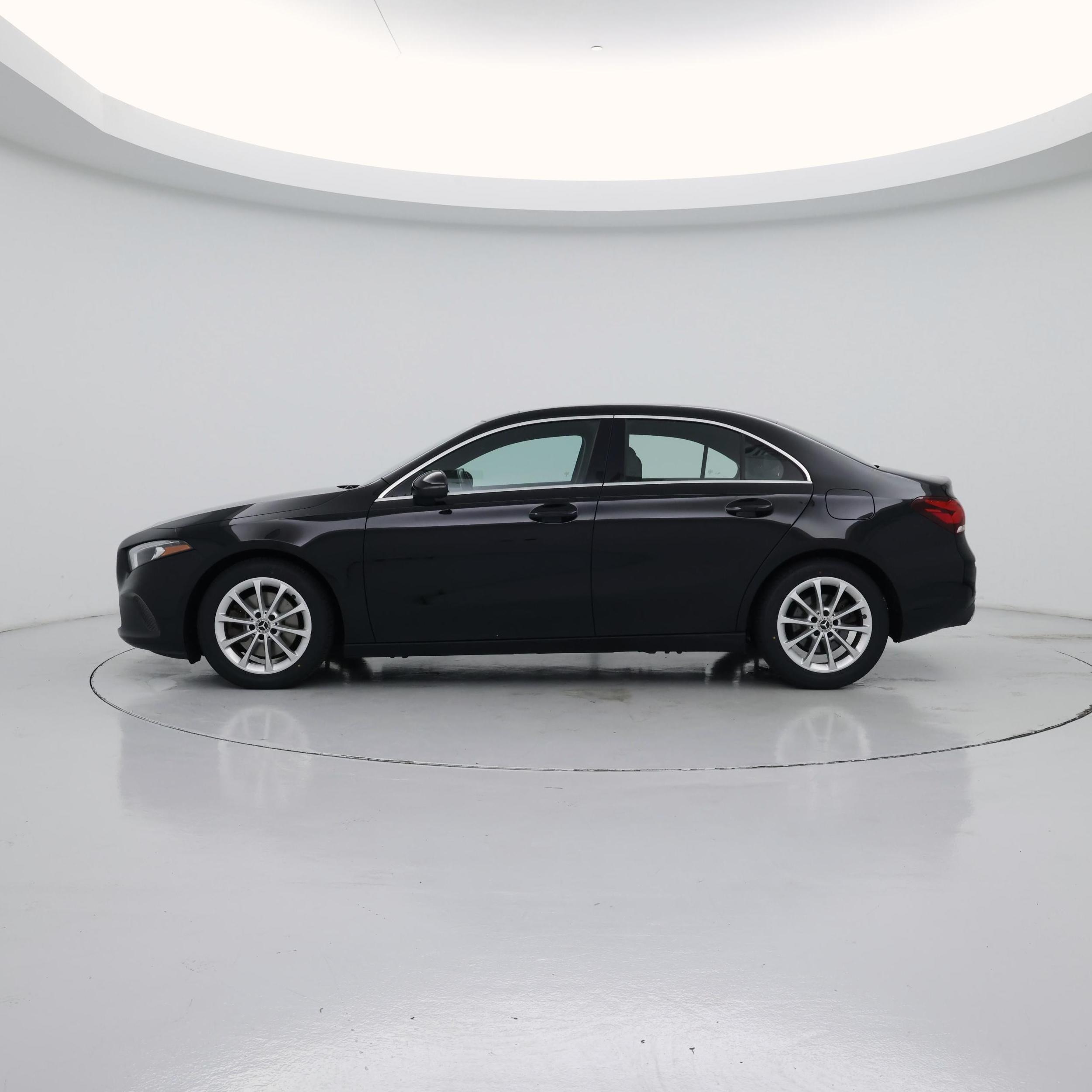 Thumbnail: 2021 Mercedes-Benz A-Class - 3