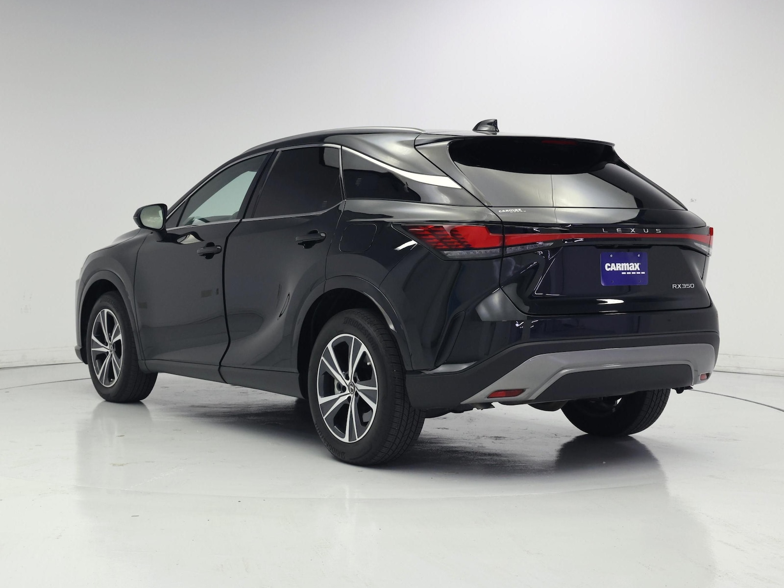 2025 Lexus RX 350 - Photo 3