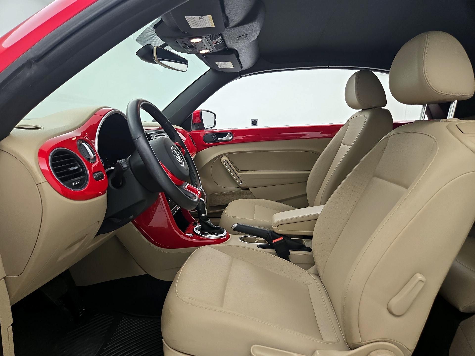Thumbnail: 2019 Volkswagen Beetle - 11