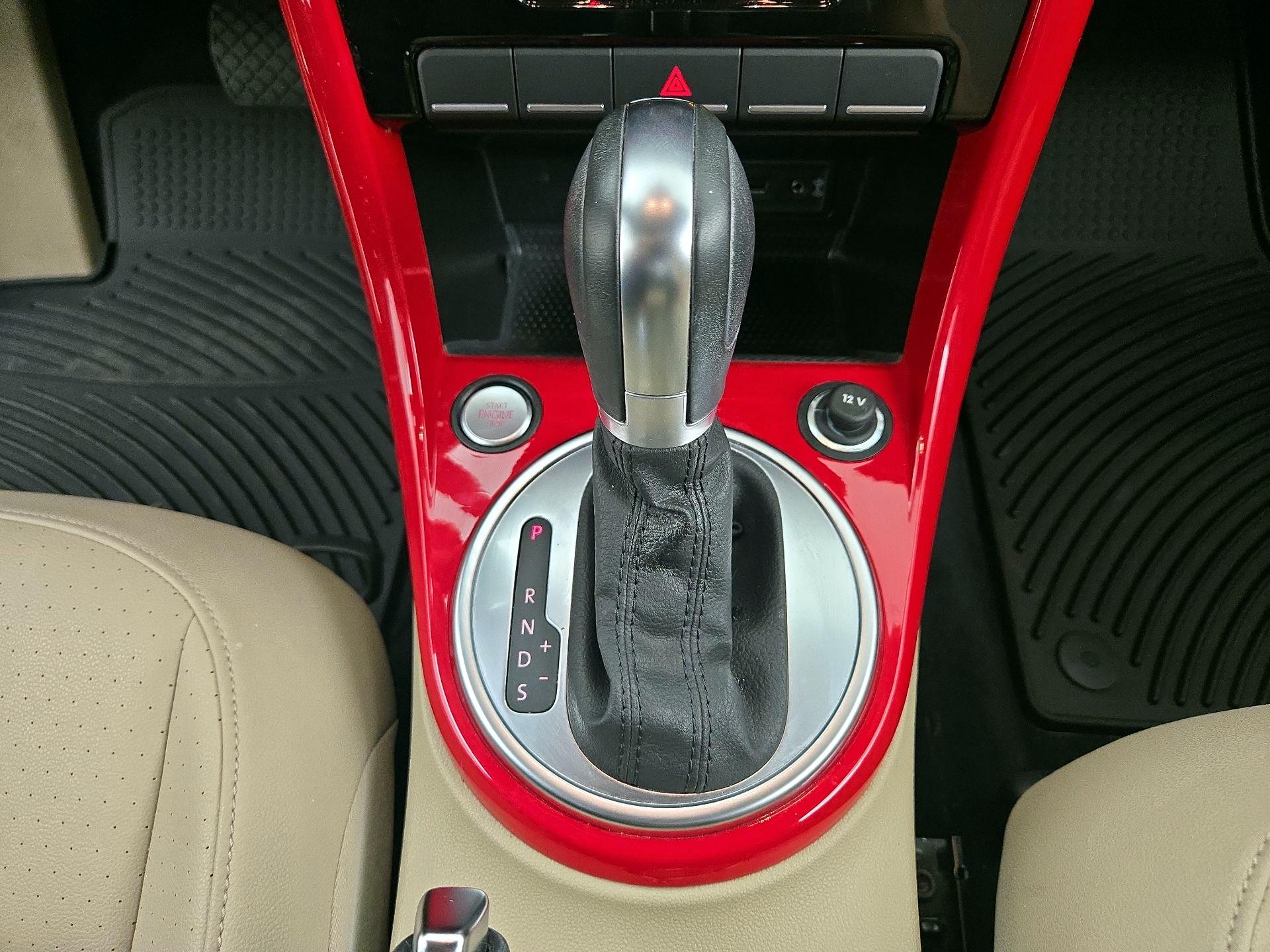 Thumbnail: 2019 Volkswagen Beetle - 17