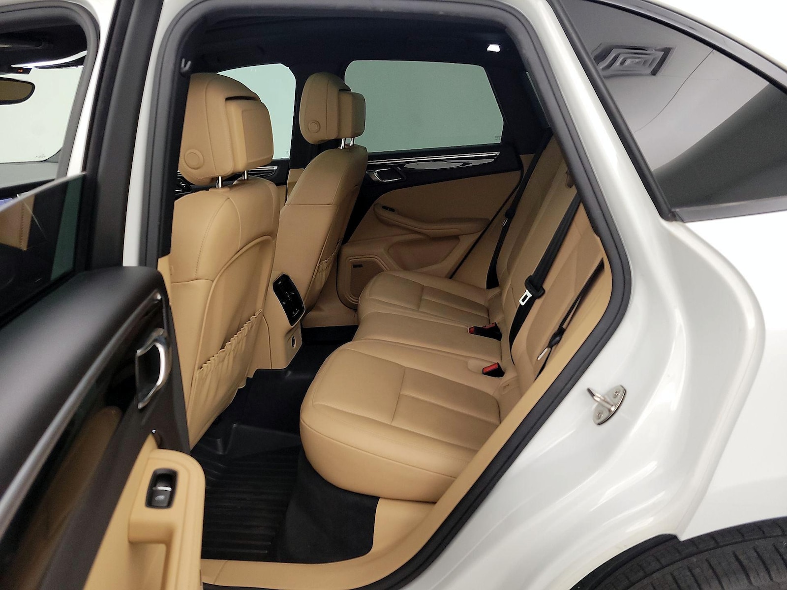 2018 Porsche Macan S - Photo 22