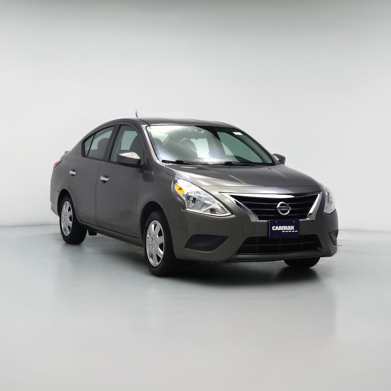 2016 Nissan Versa SV