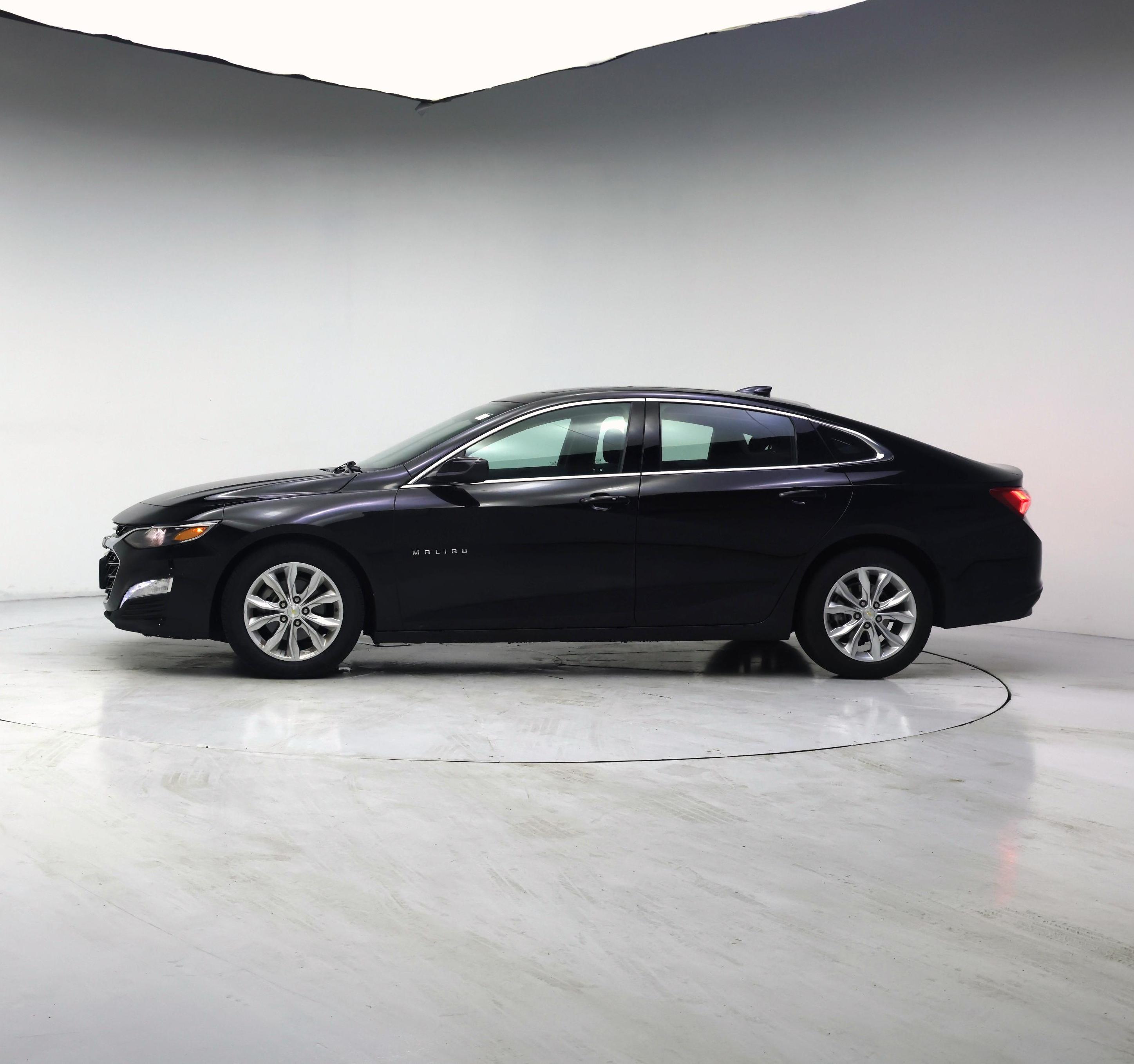Thumbnail: 2022 Chevrolet Malibu - 3