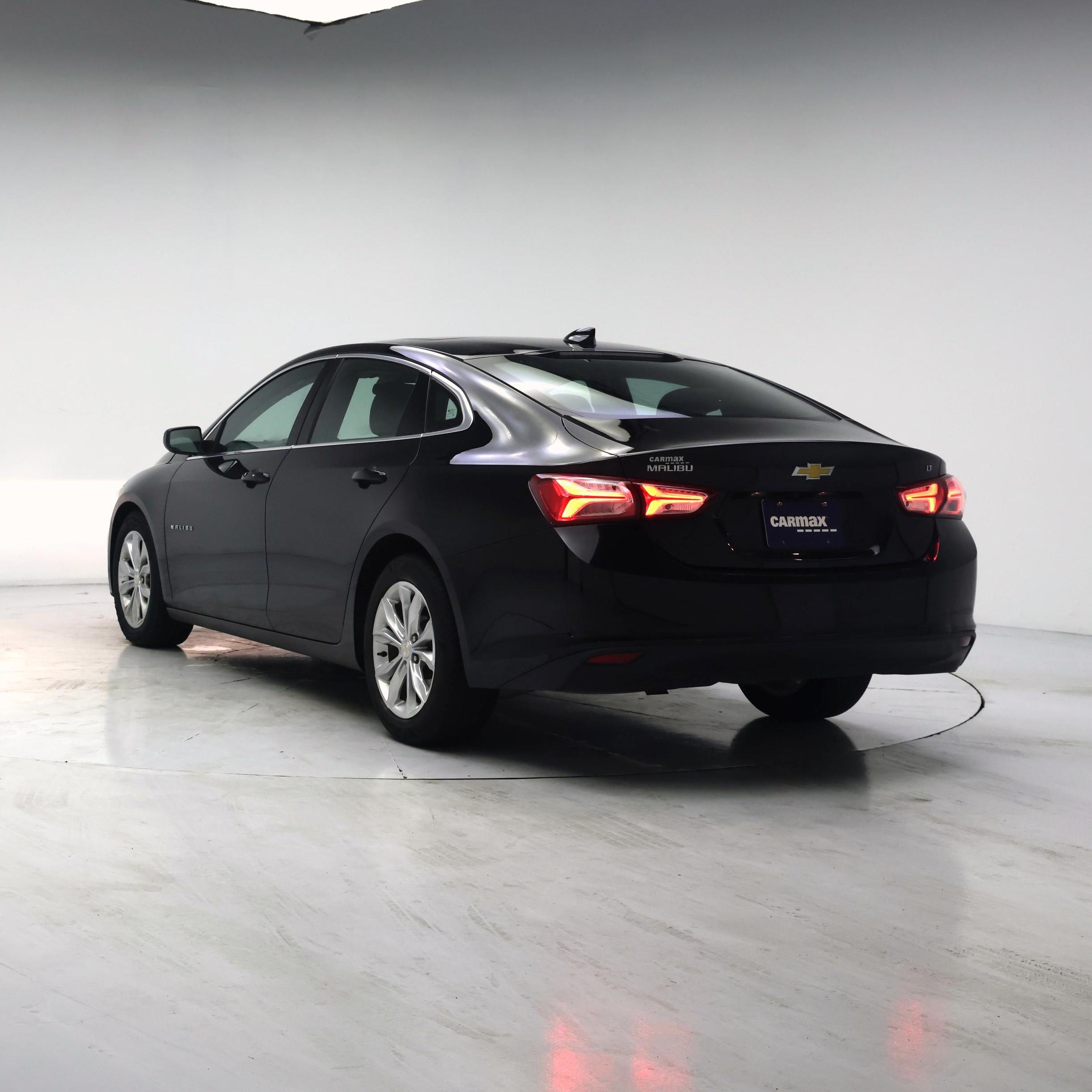Thumbnail: 2022 Chevrolet Malibu - 6