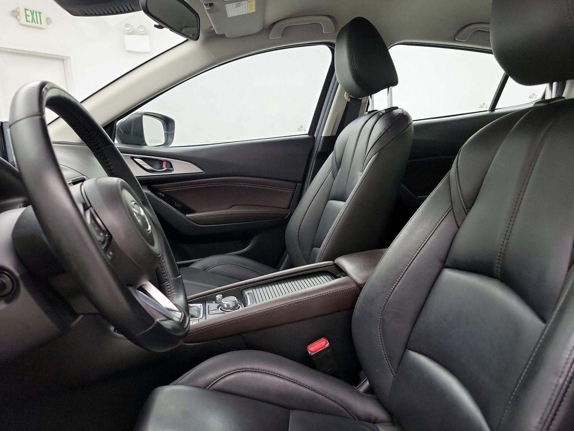 Thumbnail: 2018 Mazda Mazda3 - 11