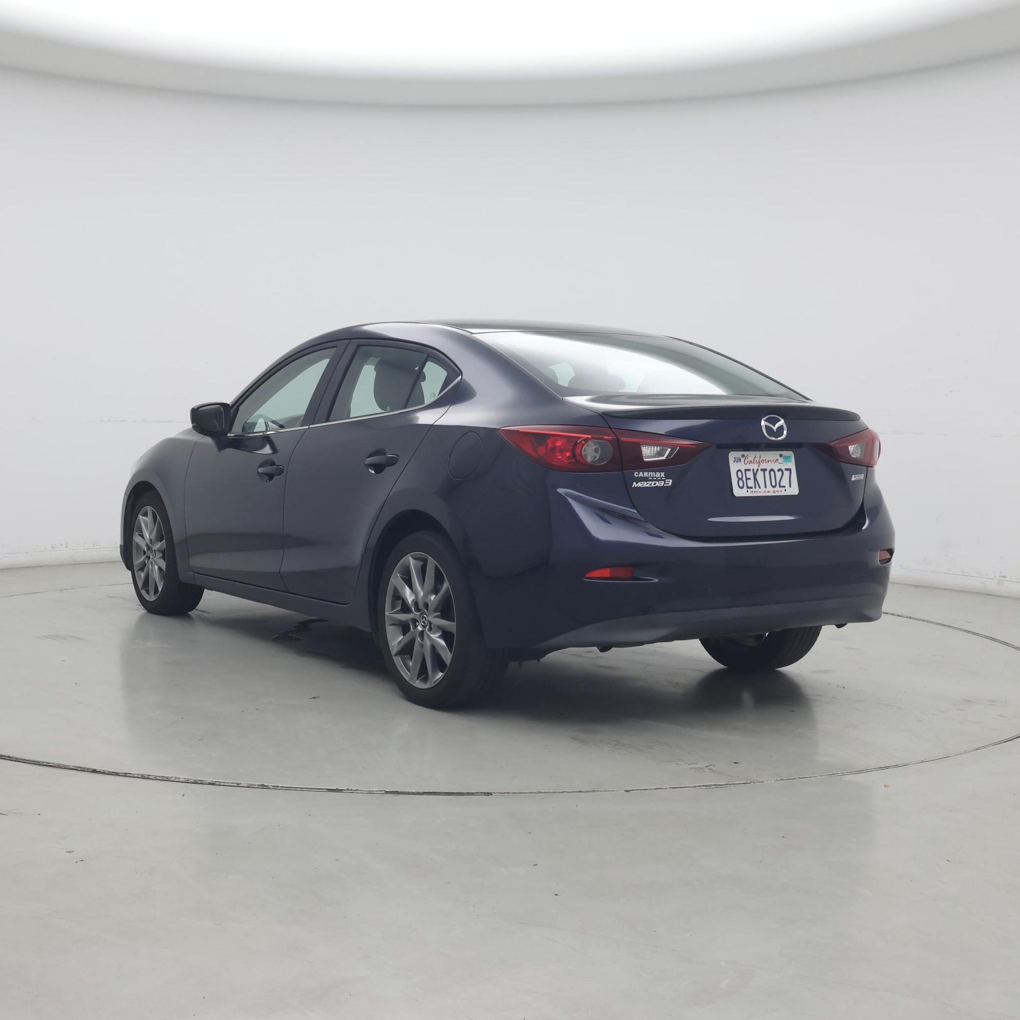 Thumbnail: 2018 Mazda Mazda3 - 2