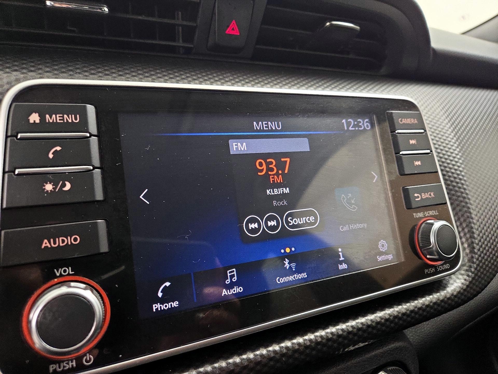 Thumbnail: 2020 Nissan Kicks - 15