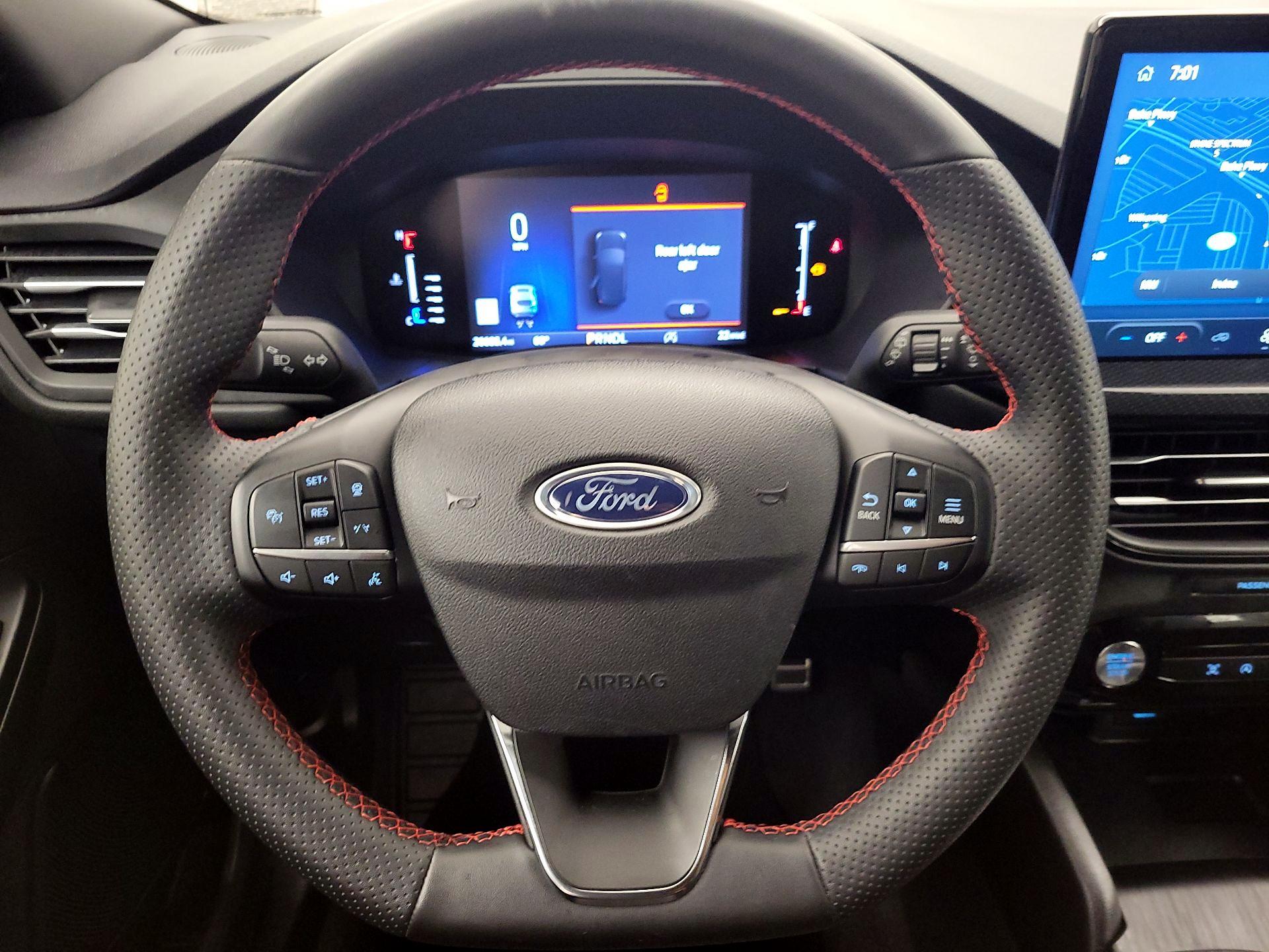 Thumbnail: 2023 Ford Escape - 10