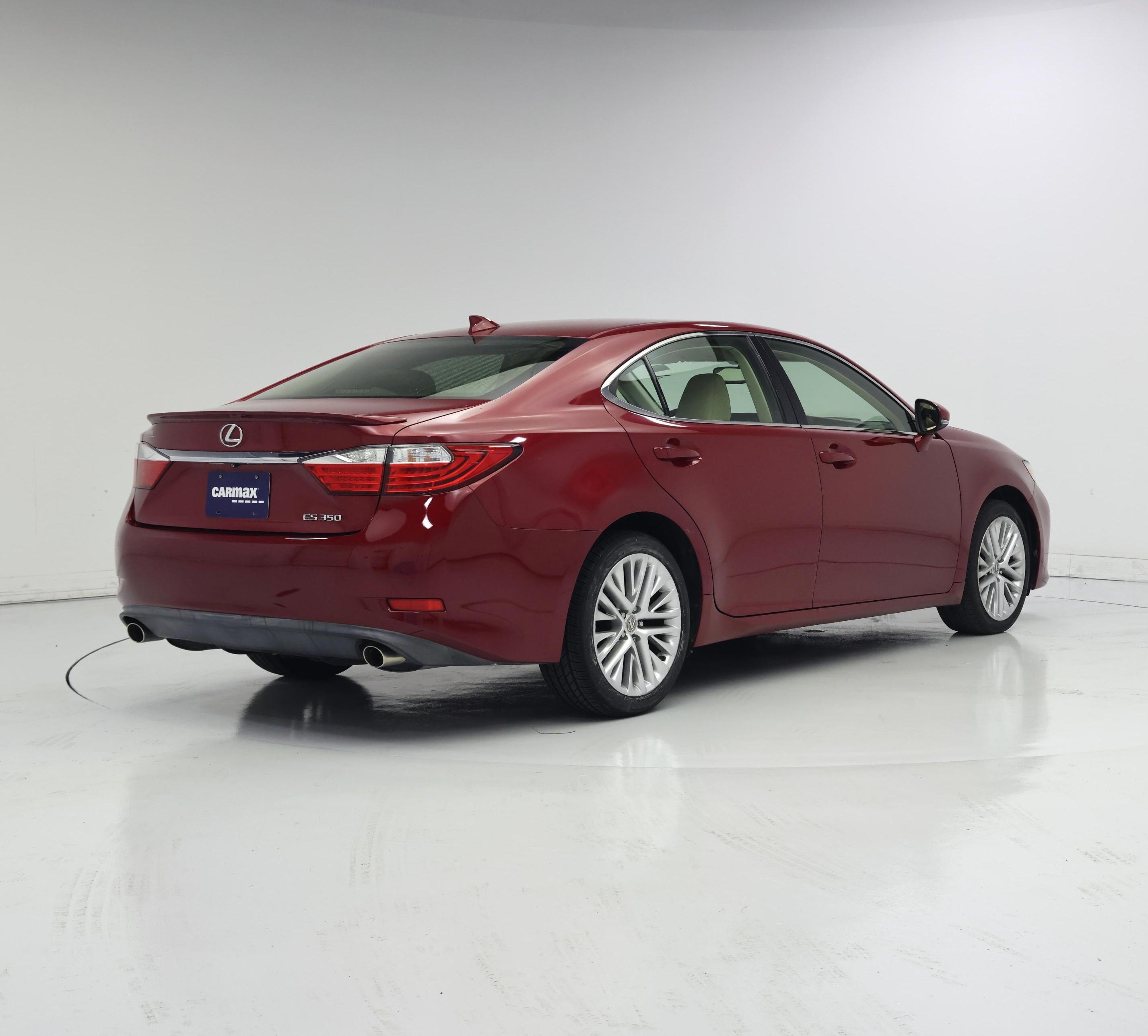 Thumbnail: 2015 Lexus ES - 8
