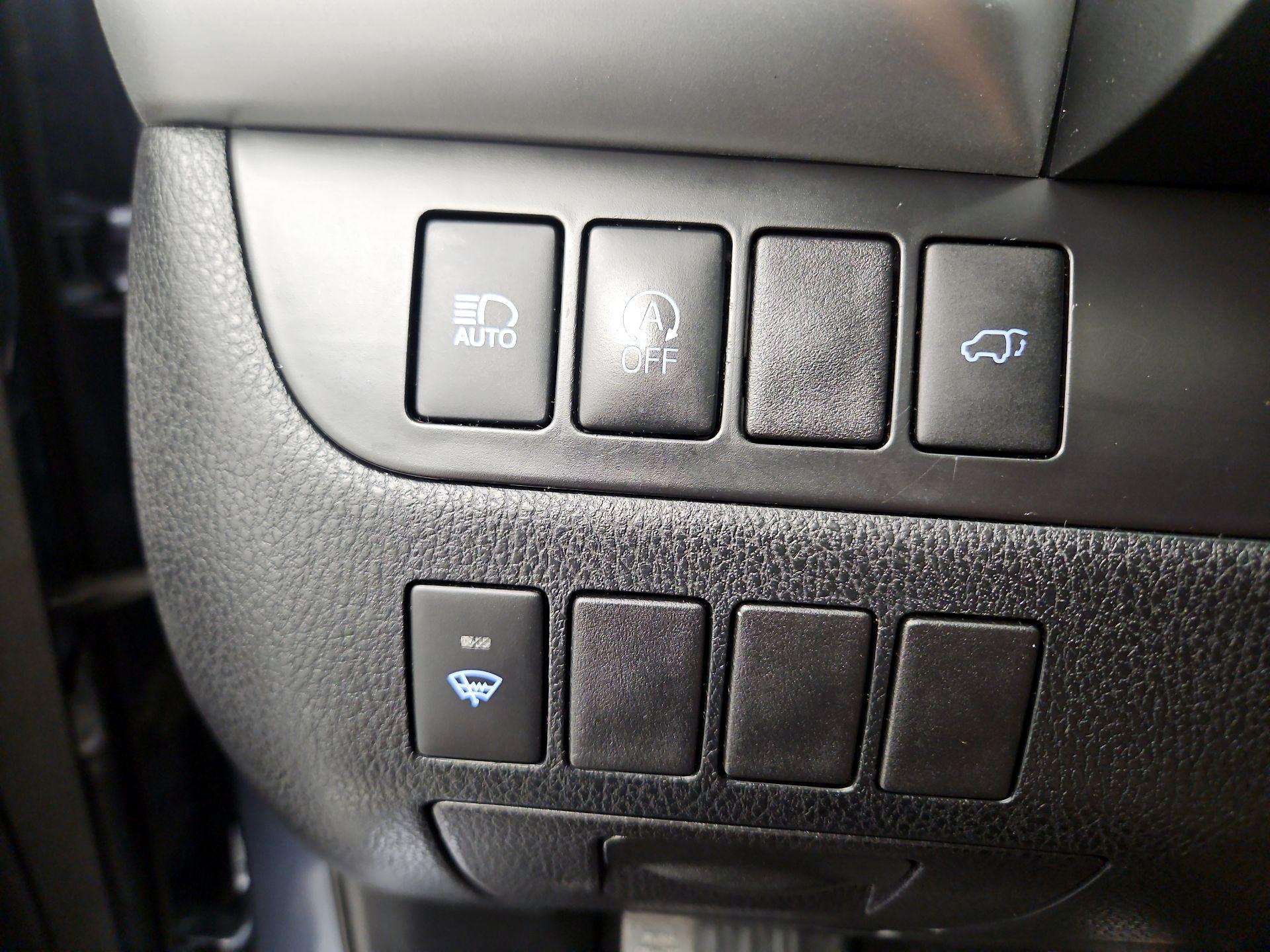 Thumbnail: 2018 Toyota Highlander - 11