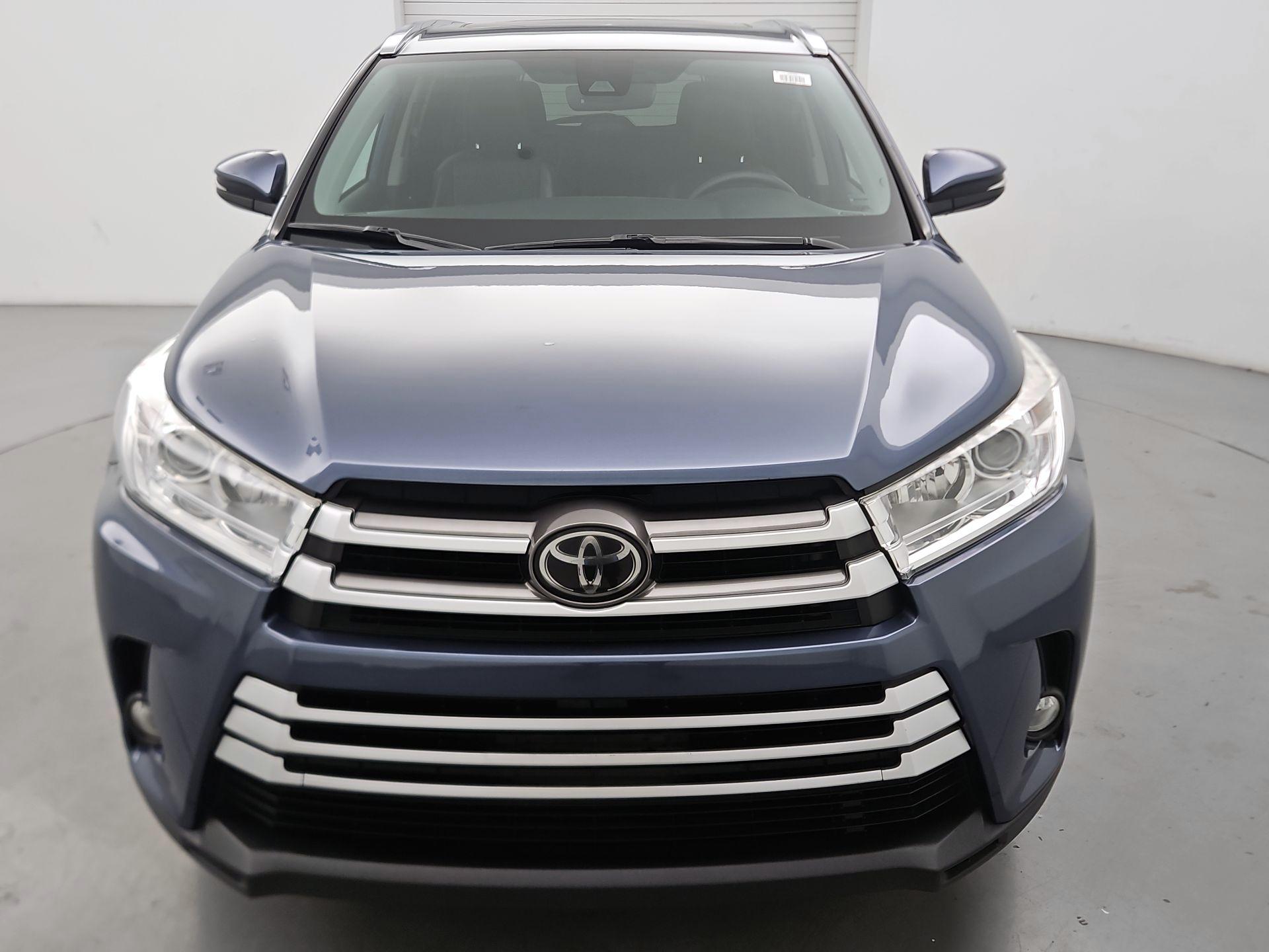 Thumbnail: 2018 Toyota Highlander - 2
