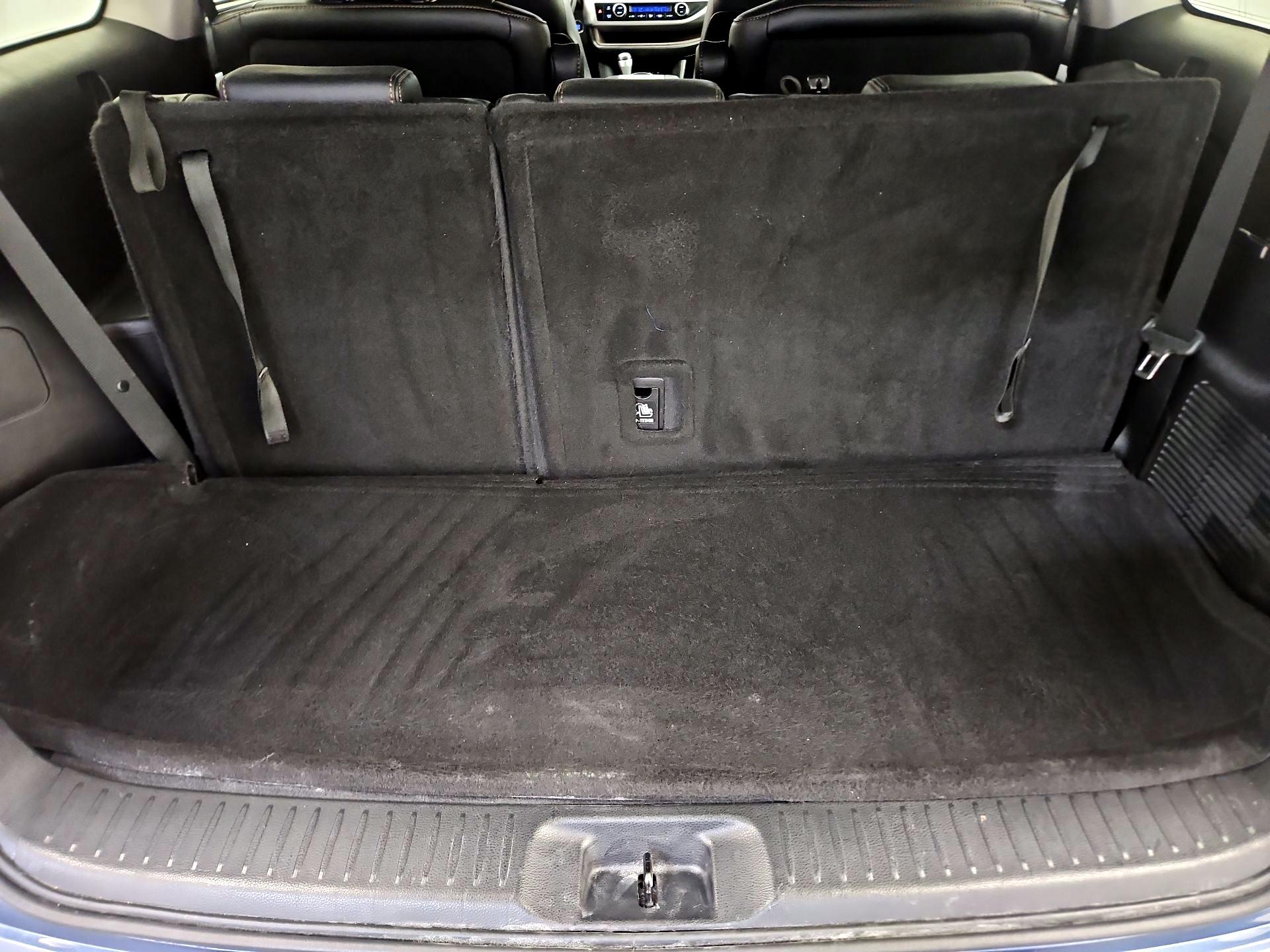 Thumbnail: 2018 Toyota Highlander - 20