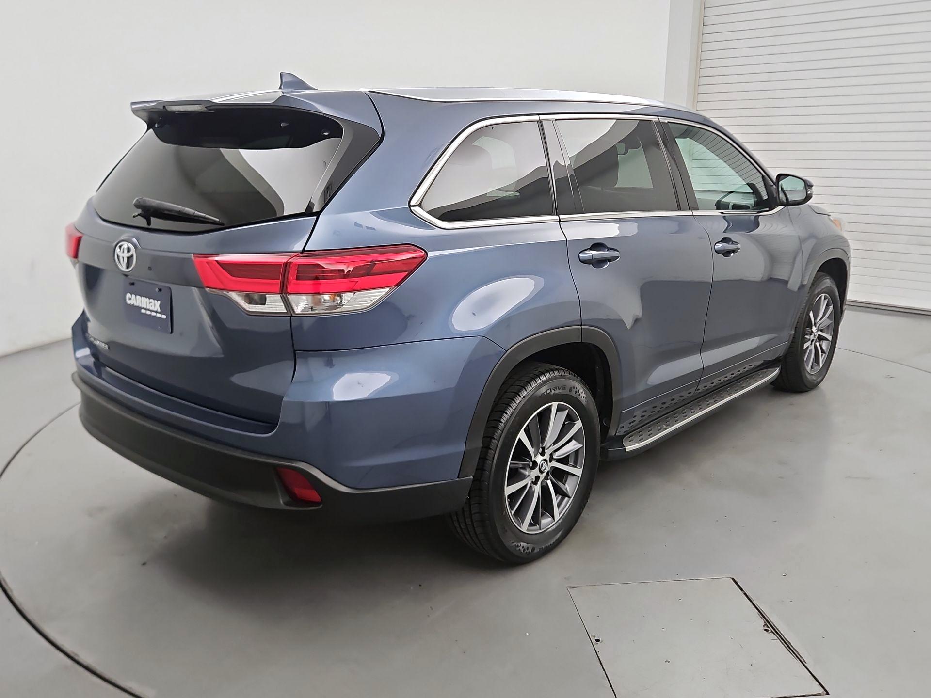 Thumbnail: 2018 Toyota Highlander - 5
