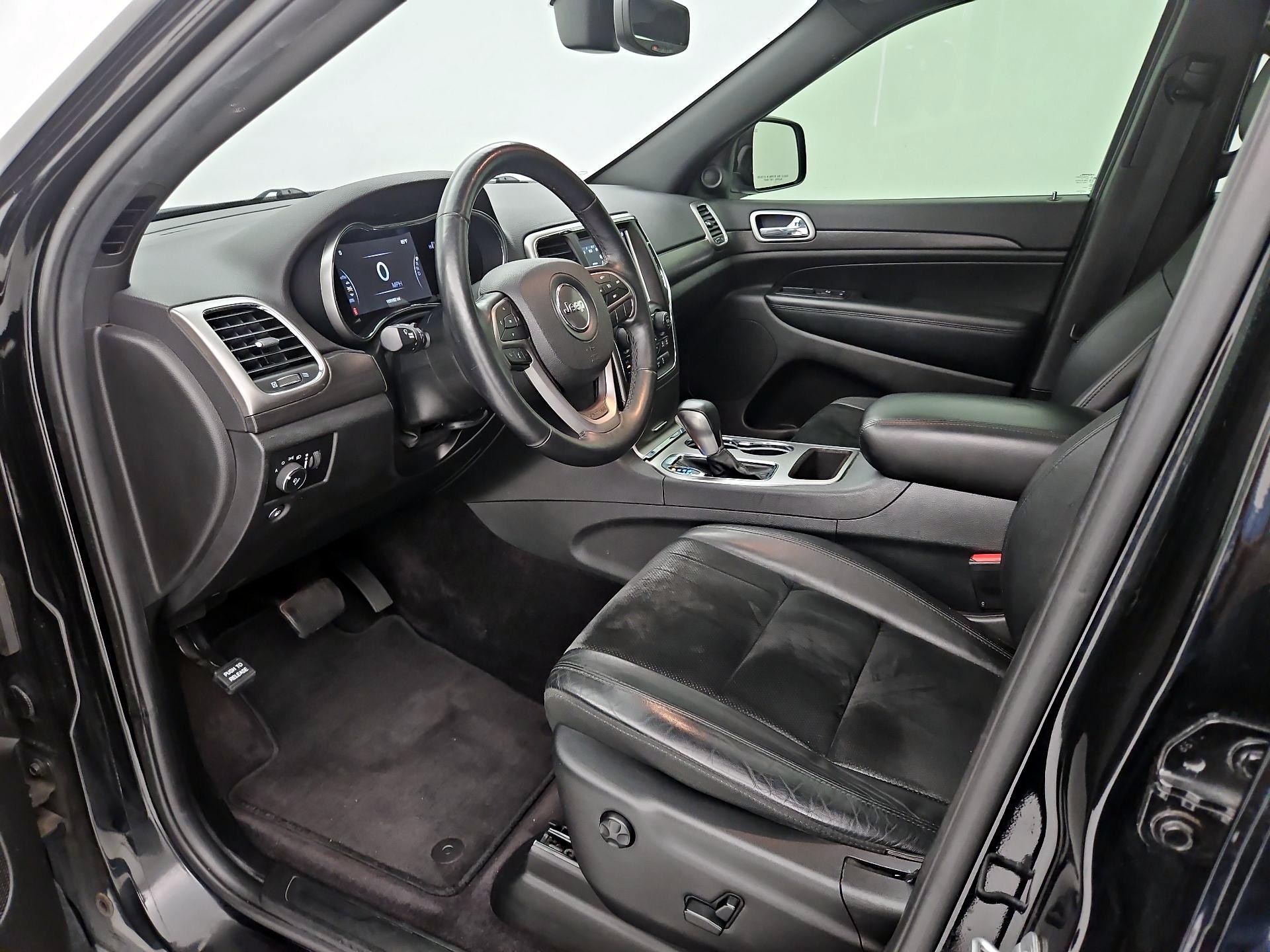 Thumbnail: 2018 Jeep Grand Cherokee - 11