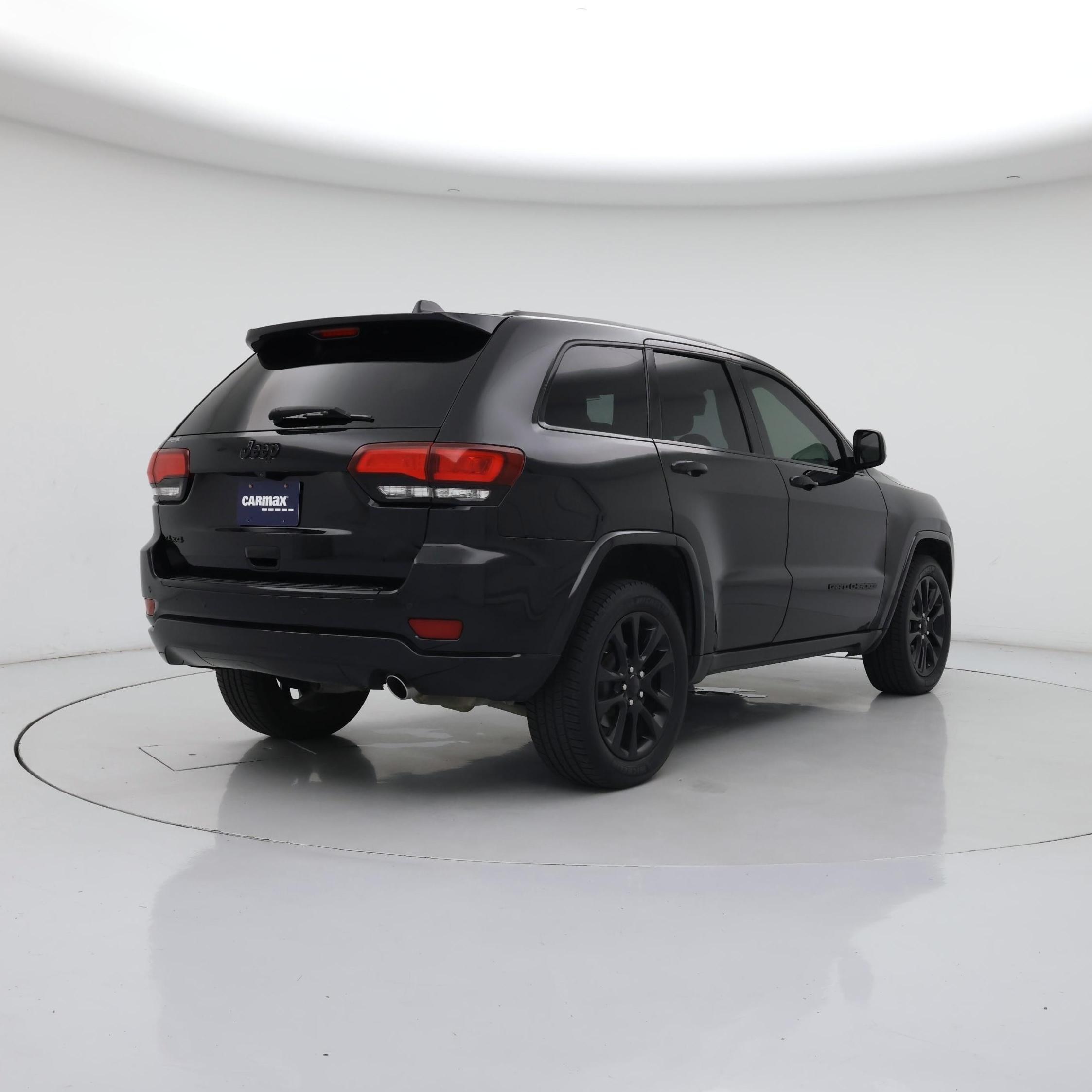 Thumbnail: 2018 Jeep Grand Cherokee - 8