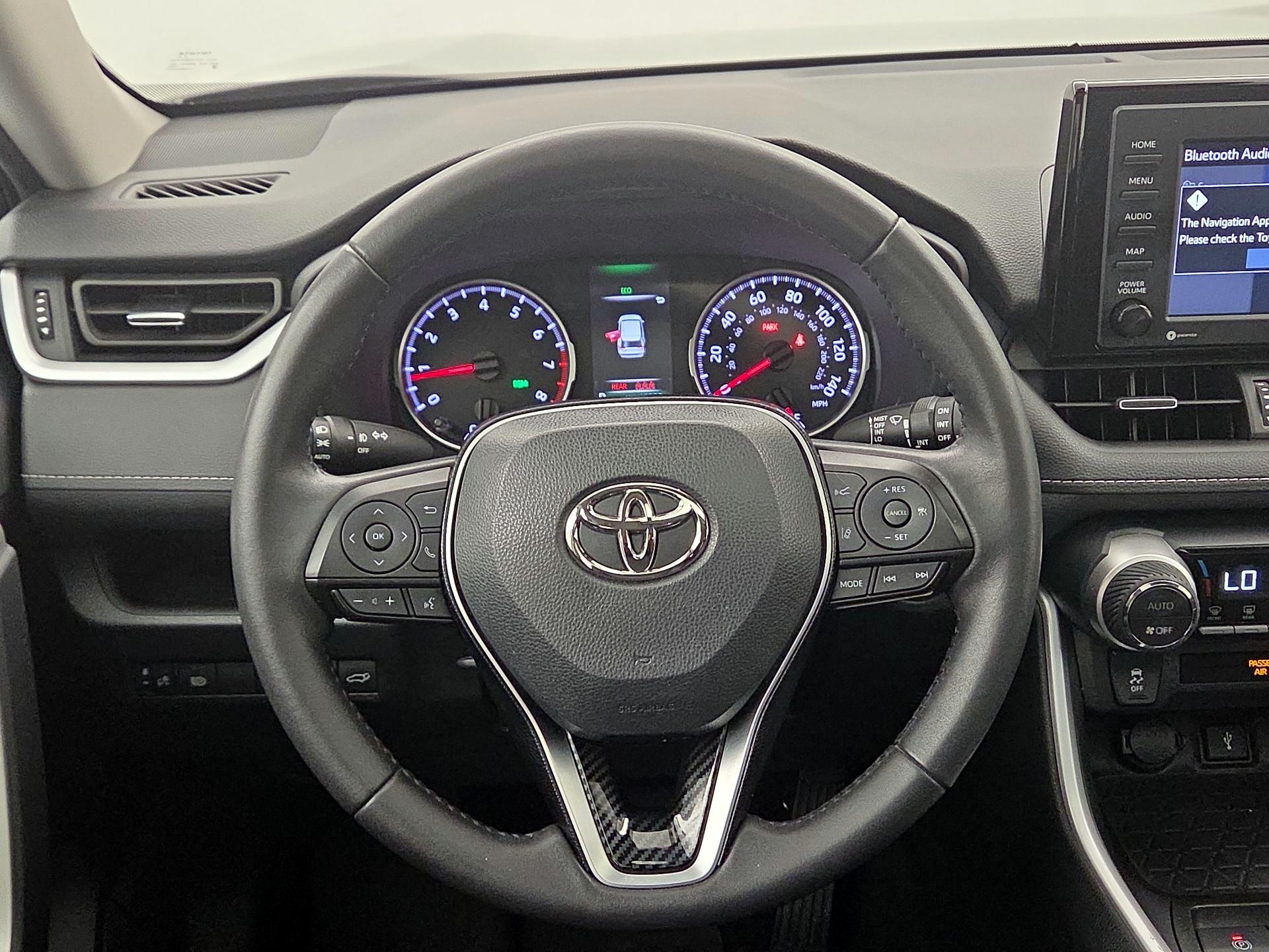 Thumbnail: 2021 Toyota RAV4 - 10