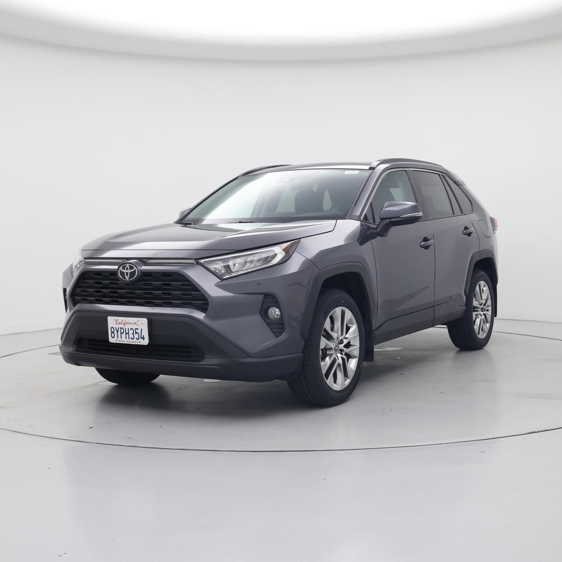 Thumbnail: 2021 Toyota RAV4 - 4