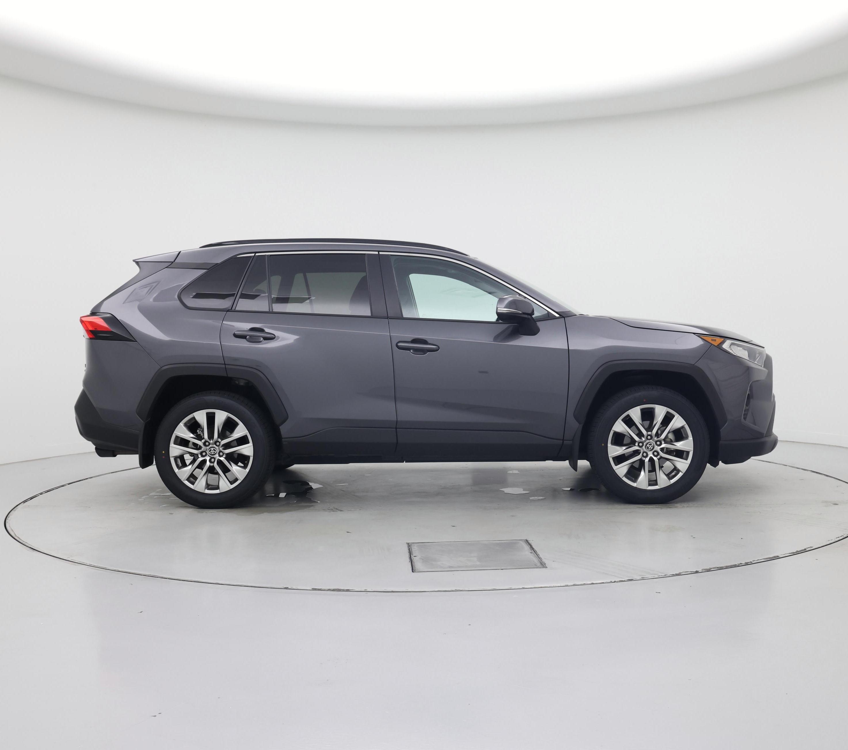 Thumbnail: 2021 Toyota RAV4 - 7