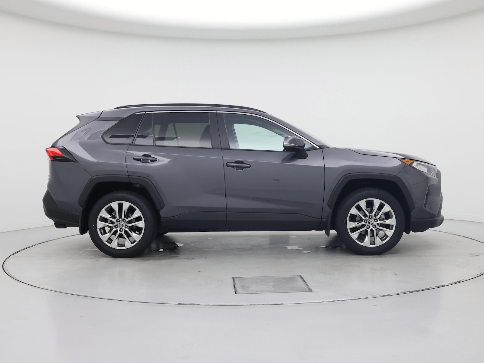 2021 Toyota RAV4 XLE Premium - Photo 8