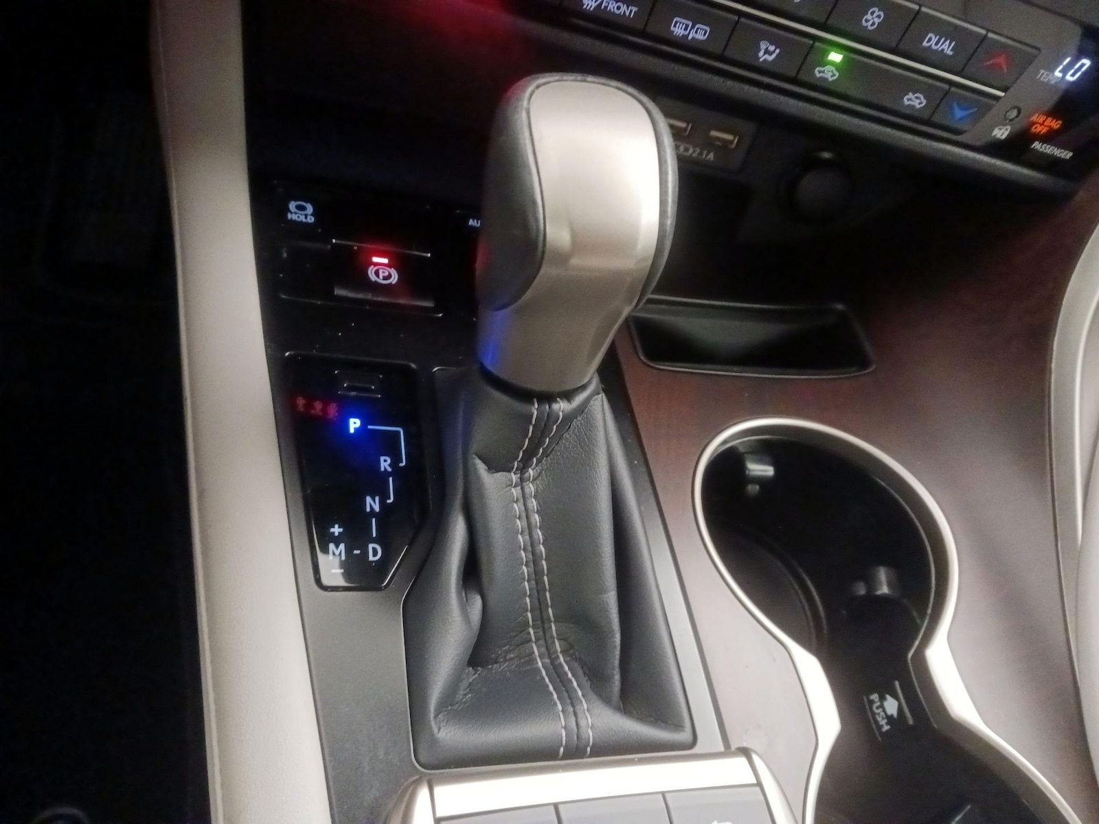 2021 Lexus RX 350 - Photo 18