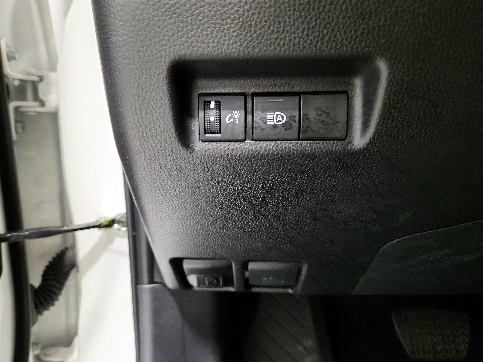 Thumbnail: 2025 Toyota RAV4 - 13